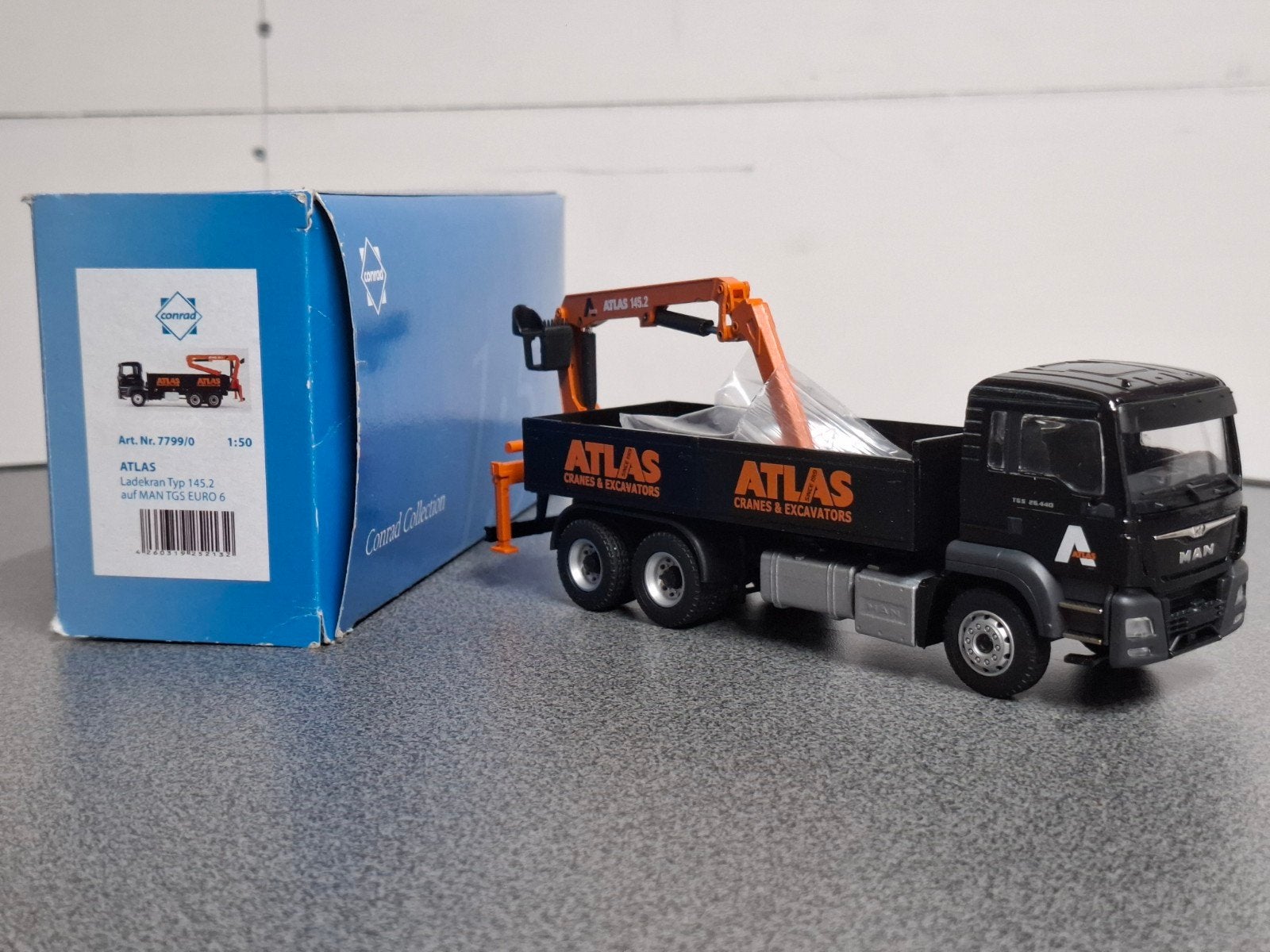 MAN met atlas autolaadkraan schaal 1:50 nieuw!, Hobby en Vrije tijd, Ophalen of Verzenden, Nieuw, Bus of Vrachtwagen, Overige merken