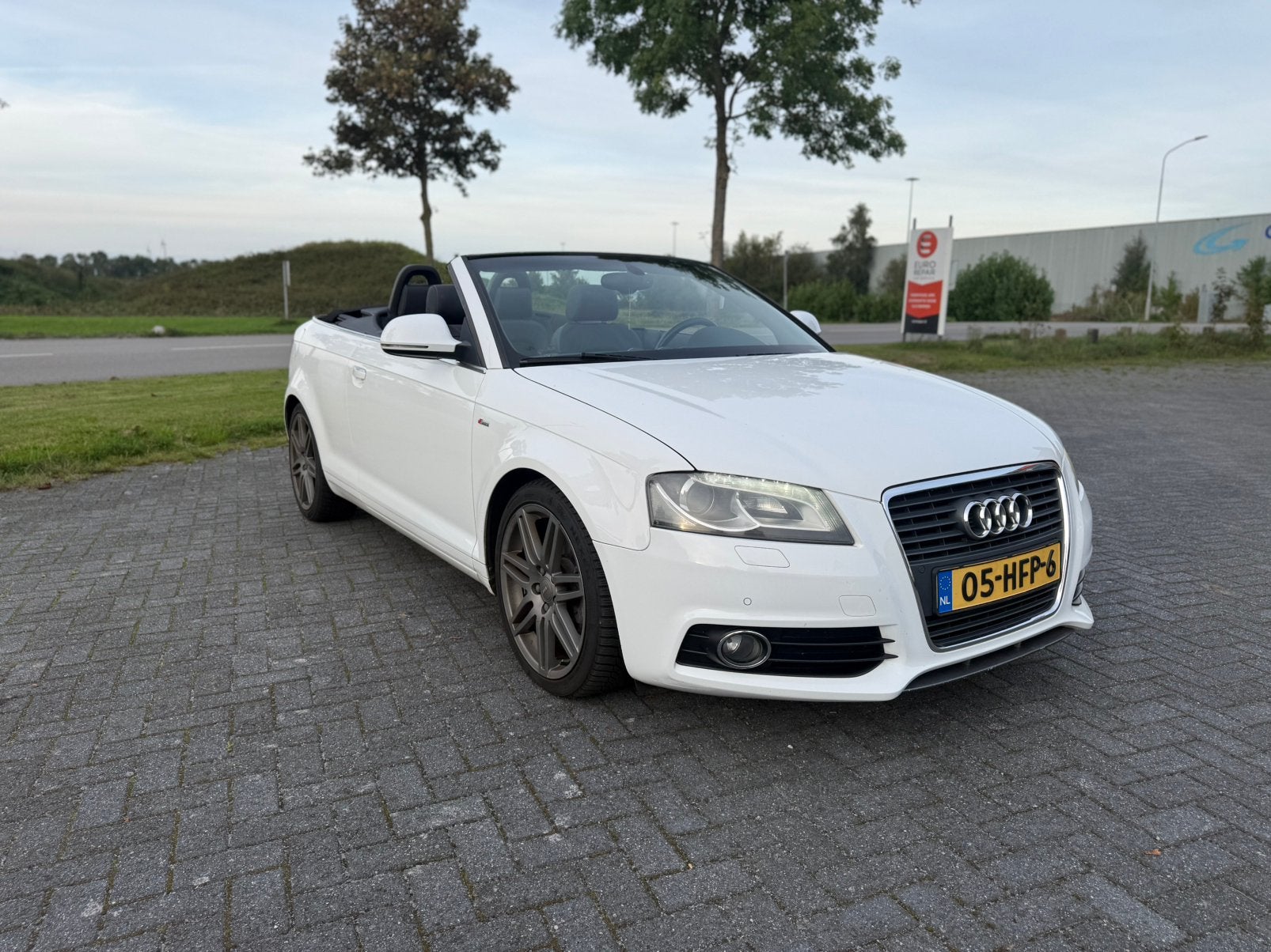 Audi A3 2.0 Tfsi Cabriolet 147KW AUT 2008 Wit, Auto's, Dealer onderhouden, Zwart, 4 cilinders, 4 stoelen