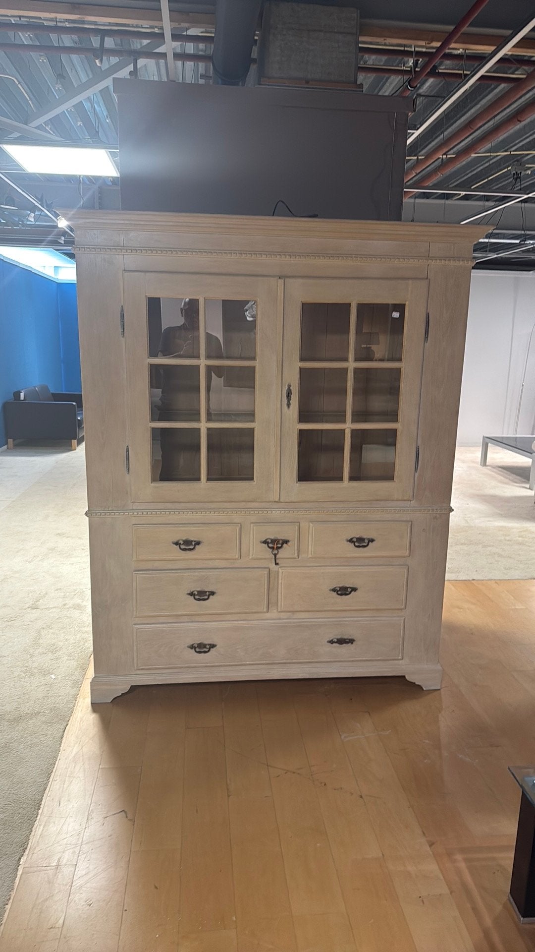 Vitrine wandkast, Huis en Inrichting, Kasten | Buffetkasten, ., 150 tot 200 cm, Ophalen of Verzenden, Zo goed als nieuw