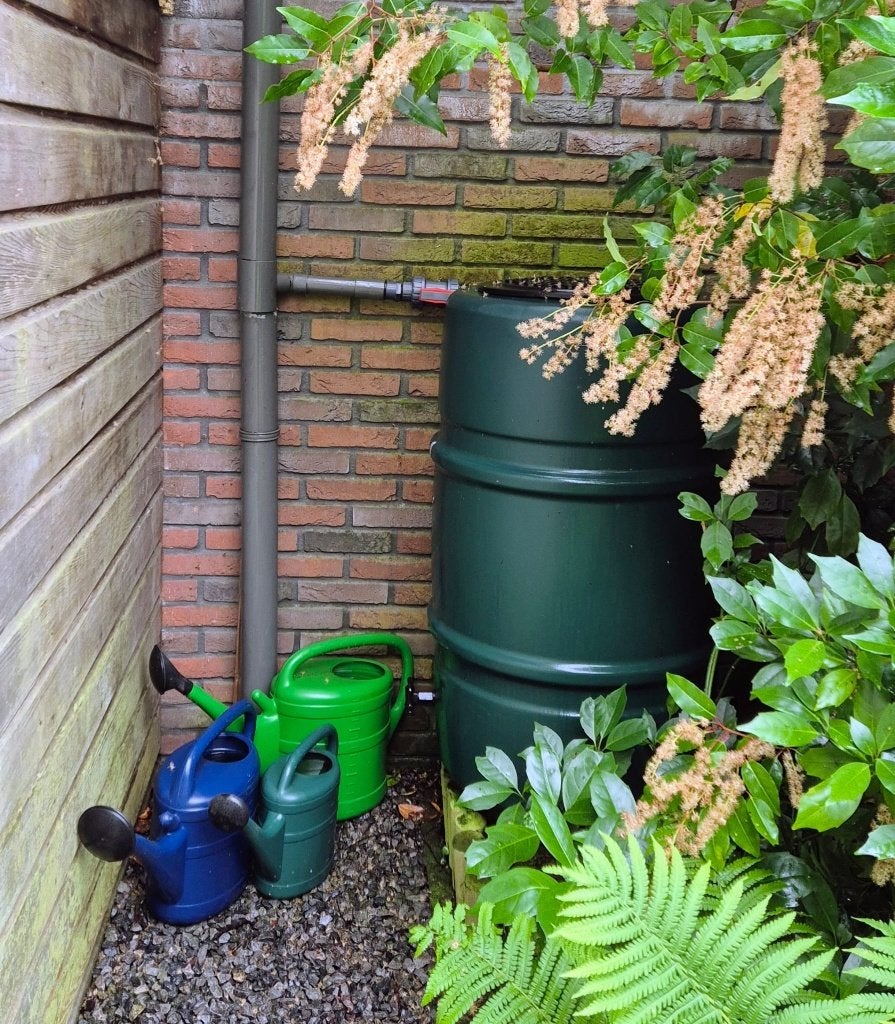 Regenton groen met kraantje en nieuwe vulautomaat, Ophalen, Kunststof, Gebruikt, Met kraantje