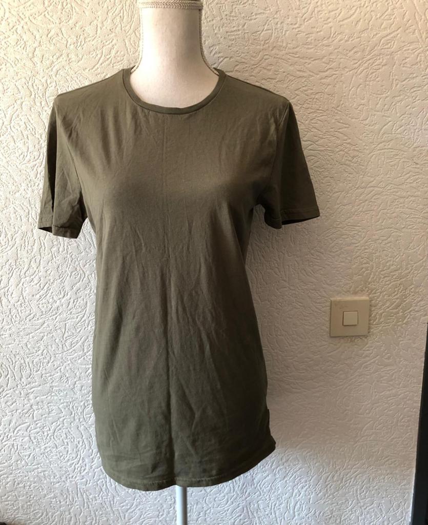 Maat XS - shirt van RQRD - kaki / army groen, Ophalen of Verzenden, Zo goed als nieuw, Korte mouw, Maat 34 (XS) of kleiner