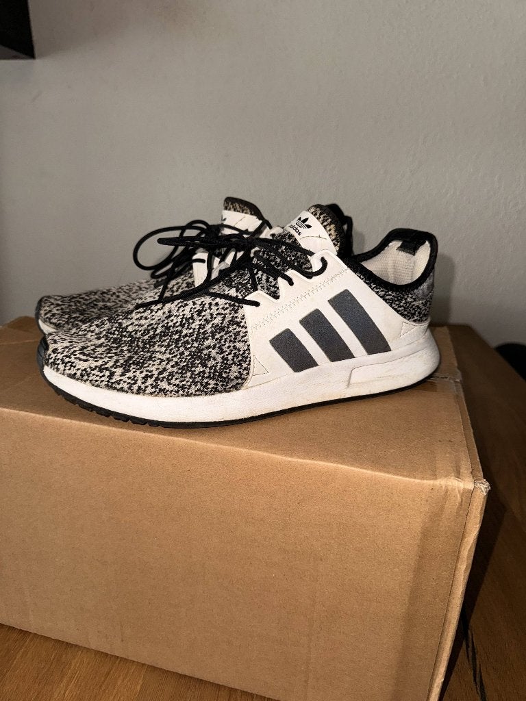 Adidas Sneakers Zwart/Wit - maat 43, Zwart, Ophalen of Verzenden, Sneakers of Gympen, Adidas