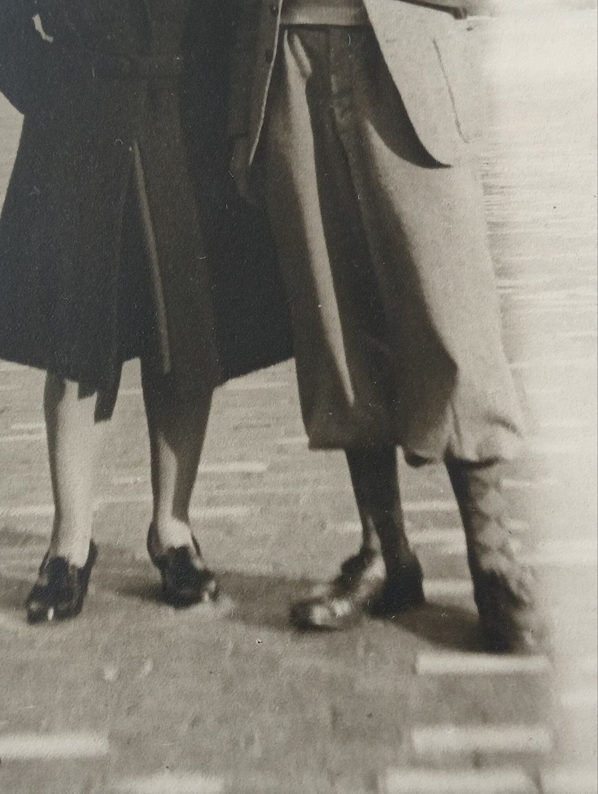 Man en vrouw in nette kleding jaren 30-50, Ophalen of Verzenden, Voor 1940, Gebruikt