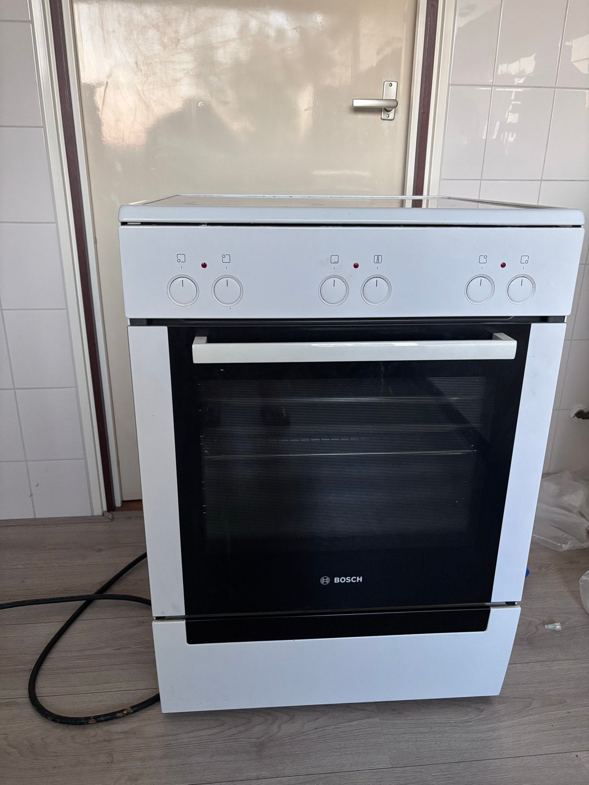 Bosch Vrijstaand Elektrisch Fornuis met Oven, Ophalen, Gebruikt, 60 cm of meer, 4 kookzones