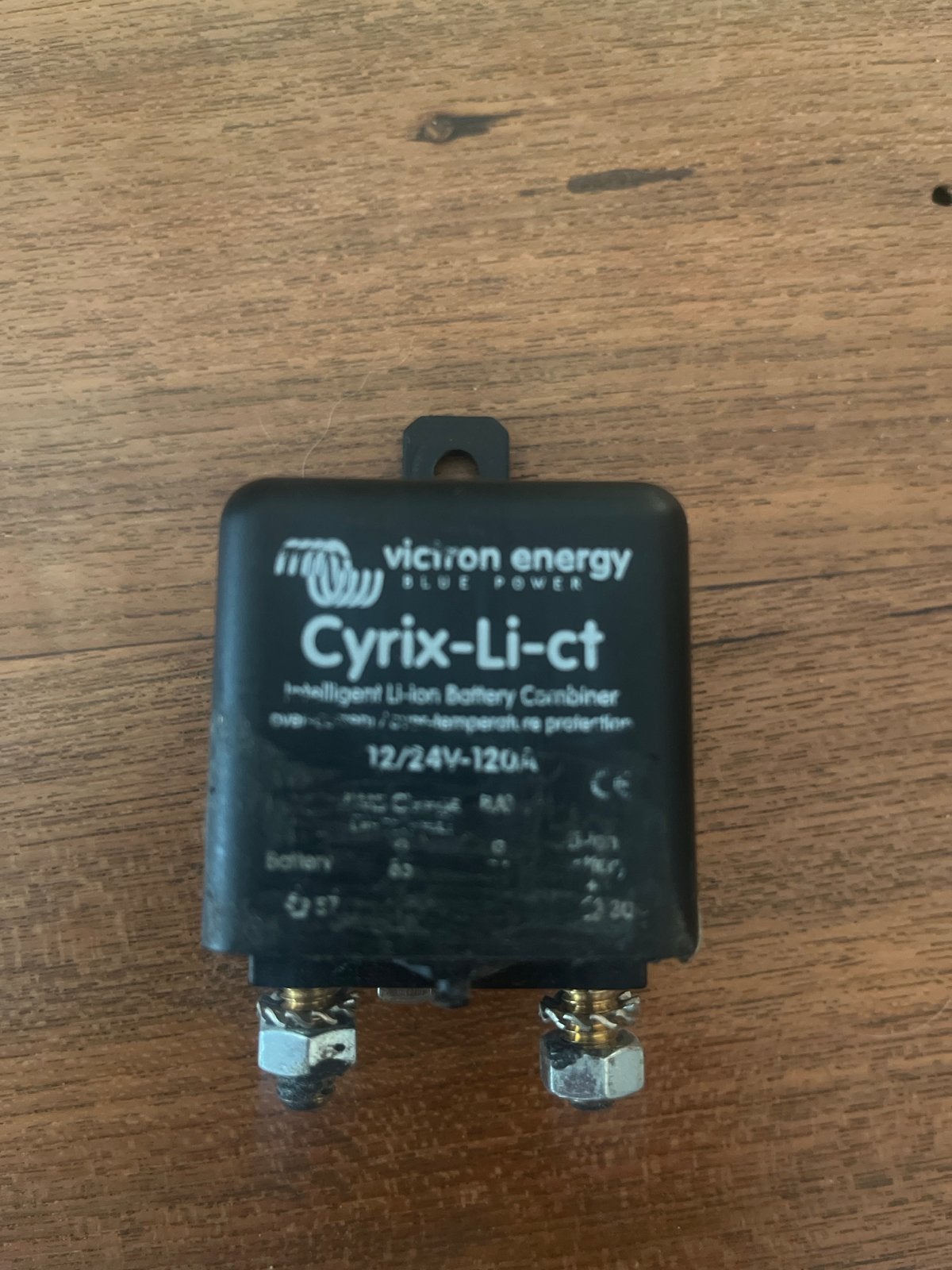 Victron Energy Cyrix-Li-ct 12/24V-120A Accu Combiner, Watersport en Boten, Verzenden, Gebruikt, Motor en Techniek