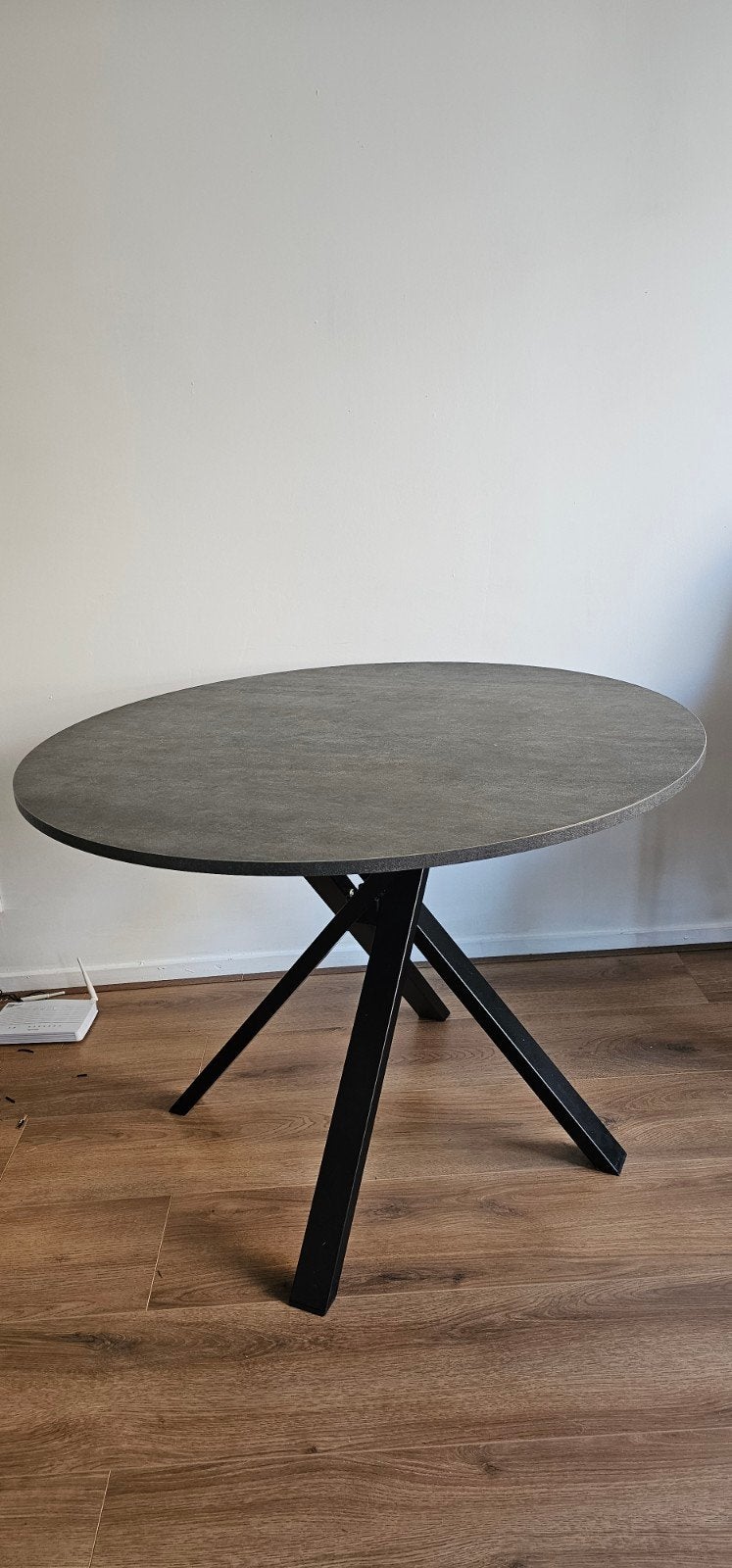 MARIEDAMM Tafel, donkergrijs, 105 cm diameter, Ophalen, Overige materialen, Rond, Zo goed als nieuw