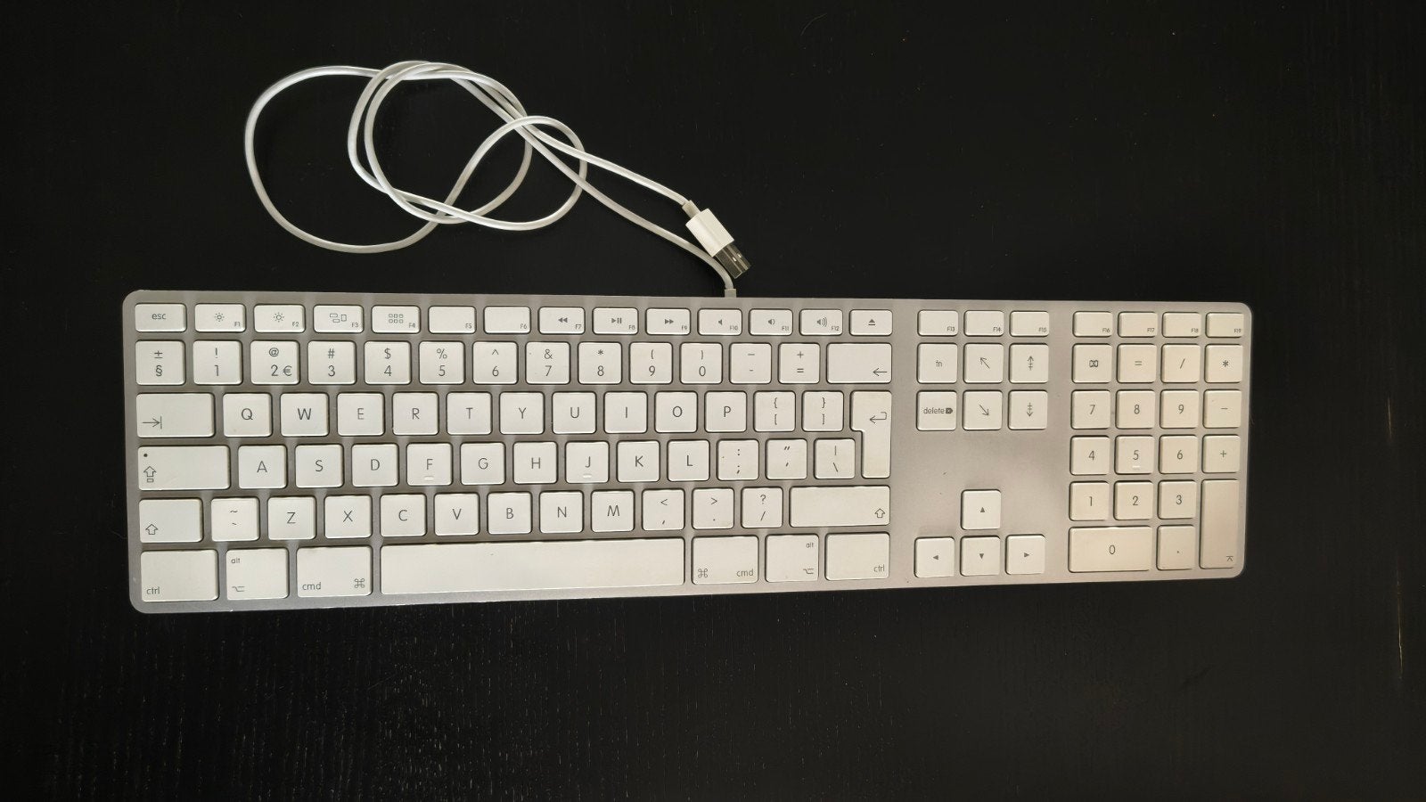 Apple USB Toetsenbord met Numeriek Toetsenblok (A1243), Computers en Software, Numeriek gedeelte, Ophalen of Verzenden, Zo goed als nieuw