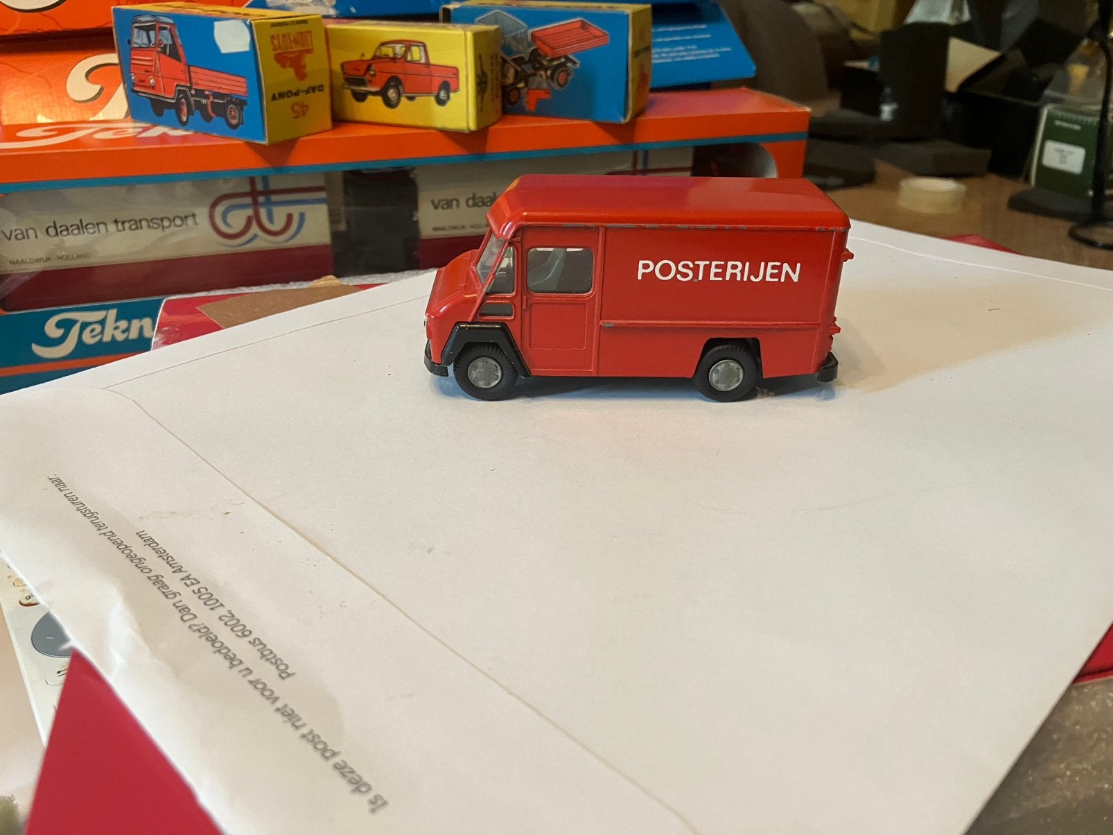 COMMER van de POSTERIJEN NIEUW  Old Stock LION CAR, Ophalen of Verzenden, Zo goed als nieuw, Bus of Vrachtwagen, Lion Toys