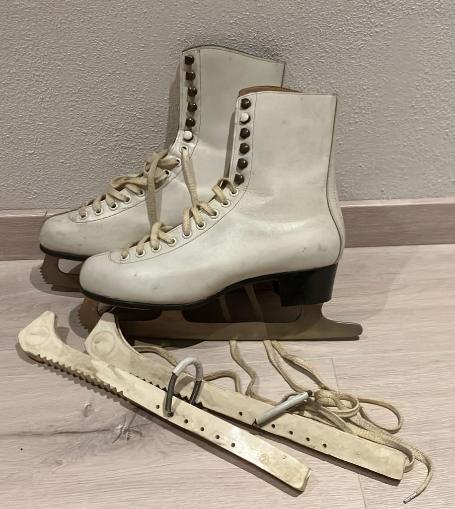 Tango Leren dames kunstrijschaatsen maat 39 kunst schaatsen, Sport en Fitness, Schaatsen, Overige merken, Gebruikt, Ophalen of Verzenden