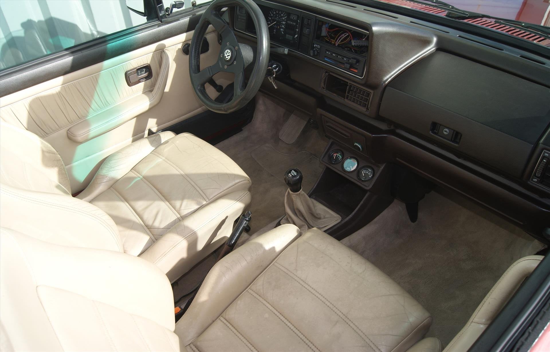 Volkswagen Golf 1.8 GLI CABRIOLET Leer en nieuw dak, foto 2