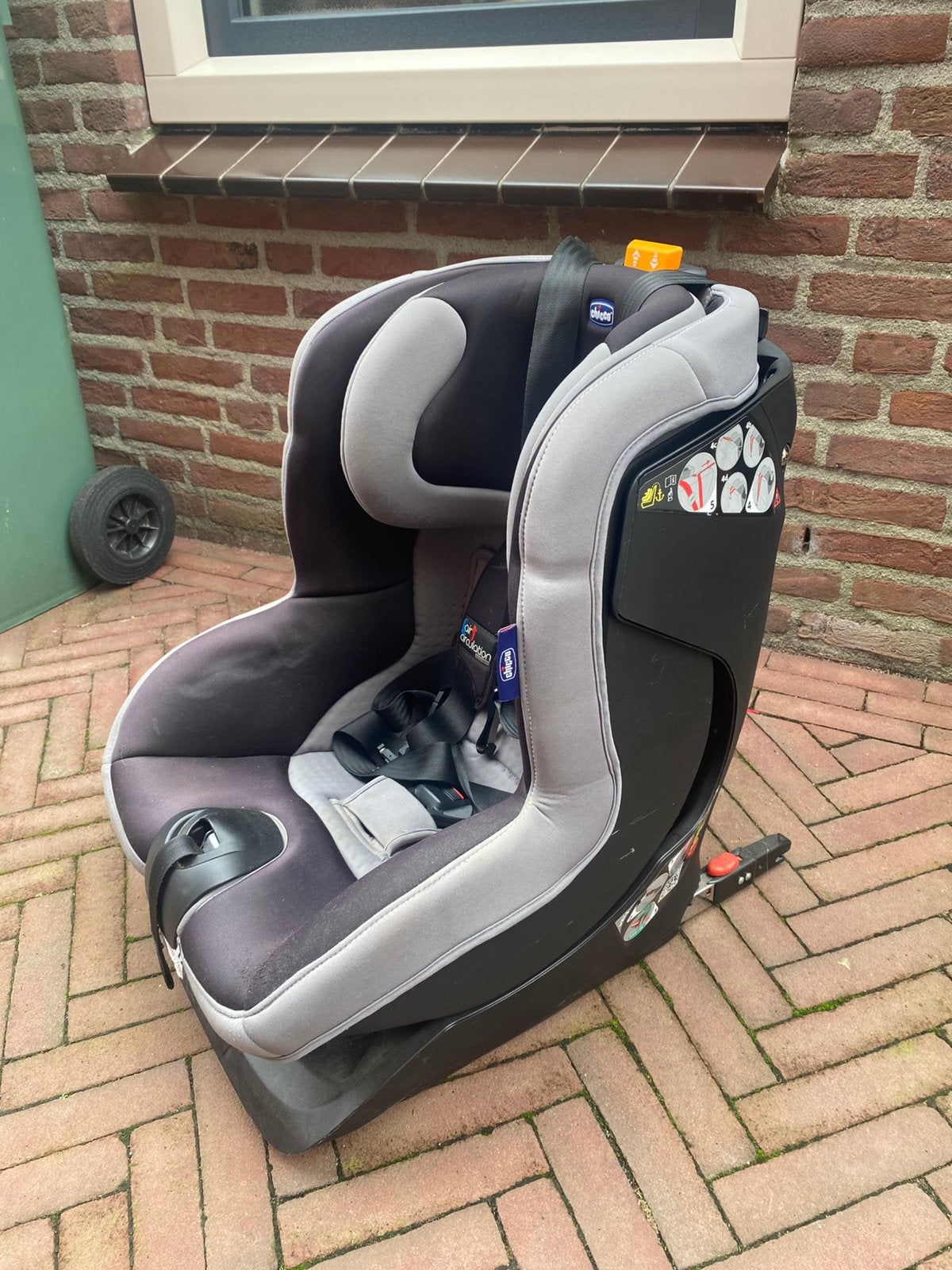 Chicco autostoeltje met isofix, Ophalen, 9 t/m 18 kg, Zo goed als nieuw, Chicco
