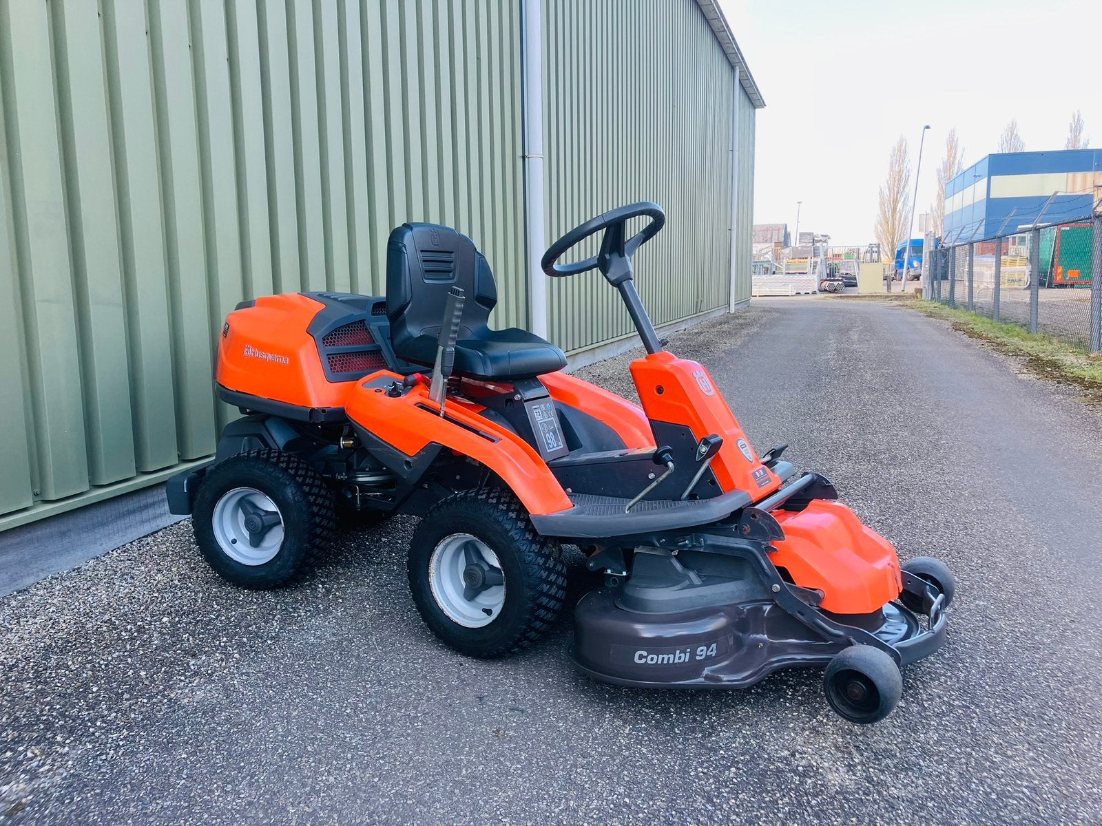 Husqvarna rider 214TC frontmaaier 2 cilinder motor mulch, Ophalen, Zo goed als nieuw