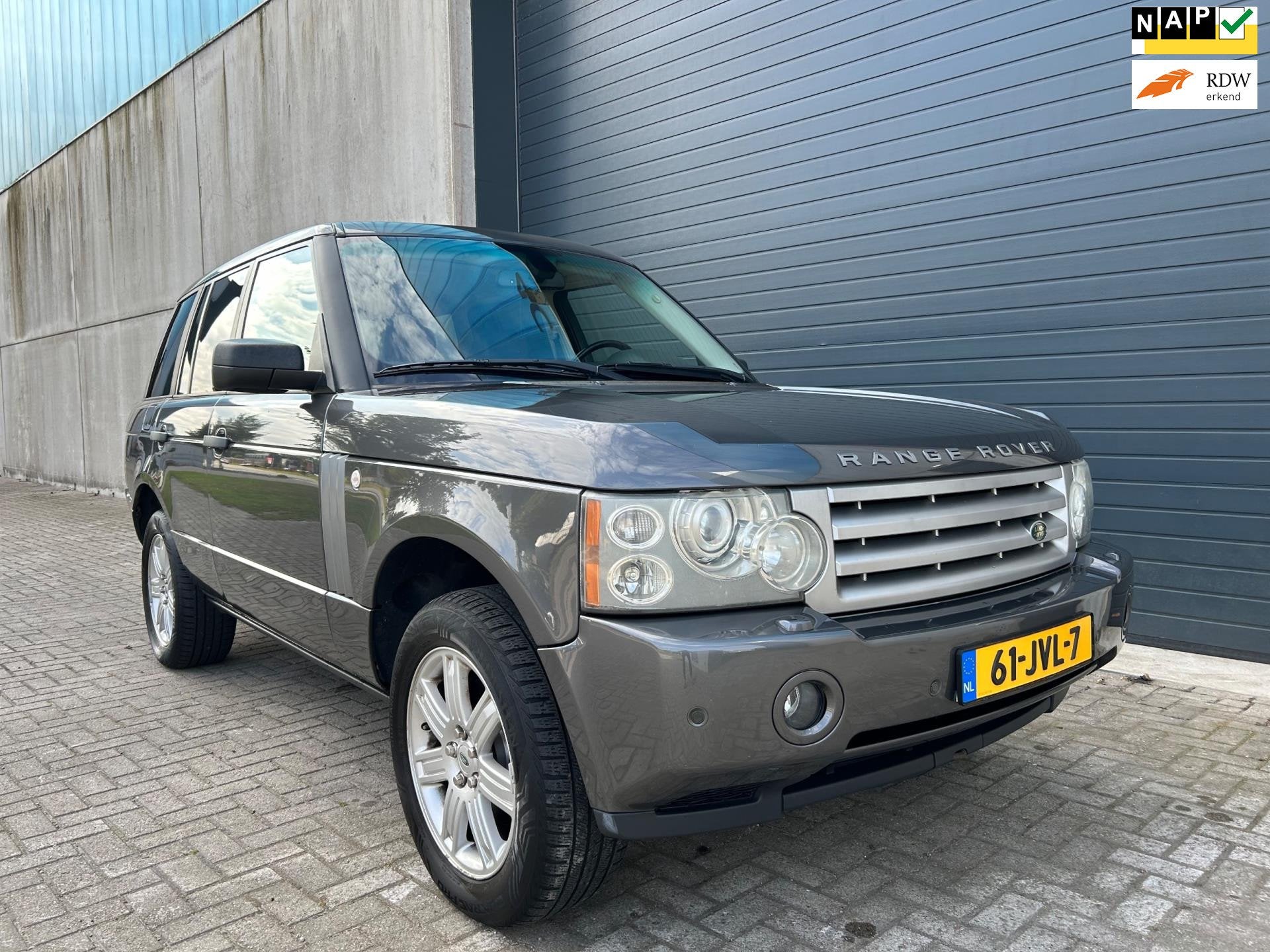 Land Rover Range Rover 4.4 V8 SE AUT LEDER SK DAK NAVI, Auto's, Land Rover, 309 pk, Gebruikt, 8 cilinders, Bedrijf