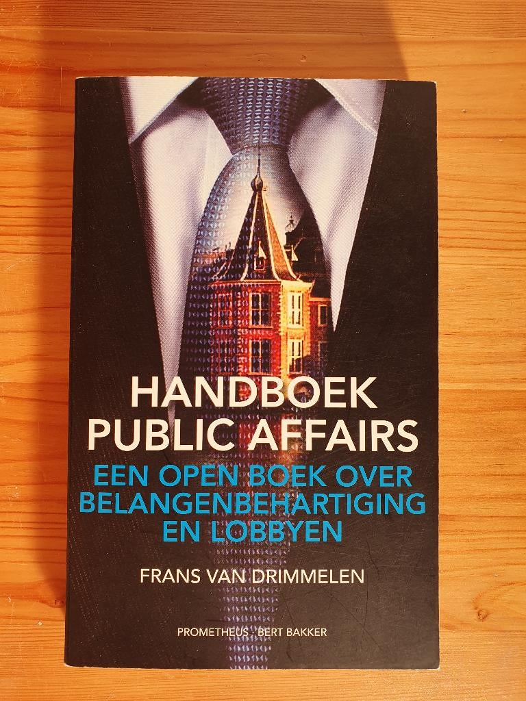 Handboek public affairs, Gelezen, Ophalen of Verzenden, Politiek en Staatkunde, Nederland