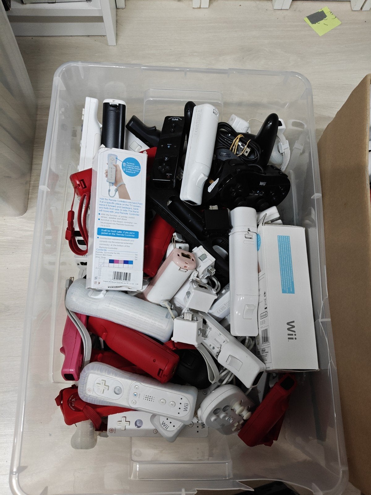 Wii Consoles, controllers, nunchucks, stuurtjes en kabels, .., ., Ophalen of Verzenden, Zo goed als nieuw