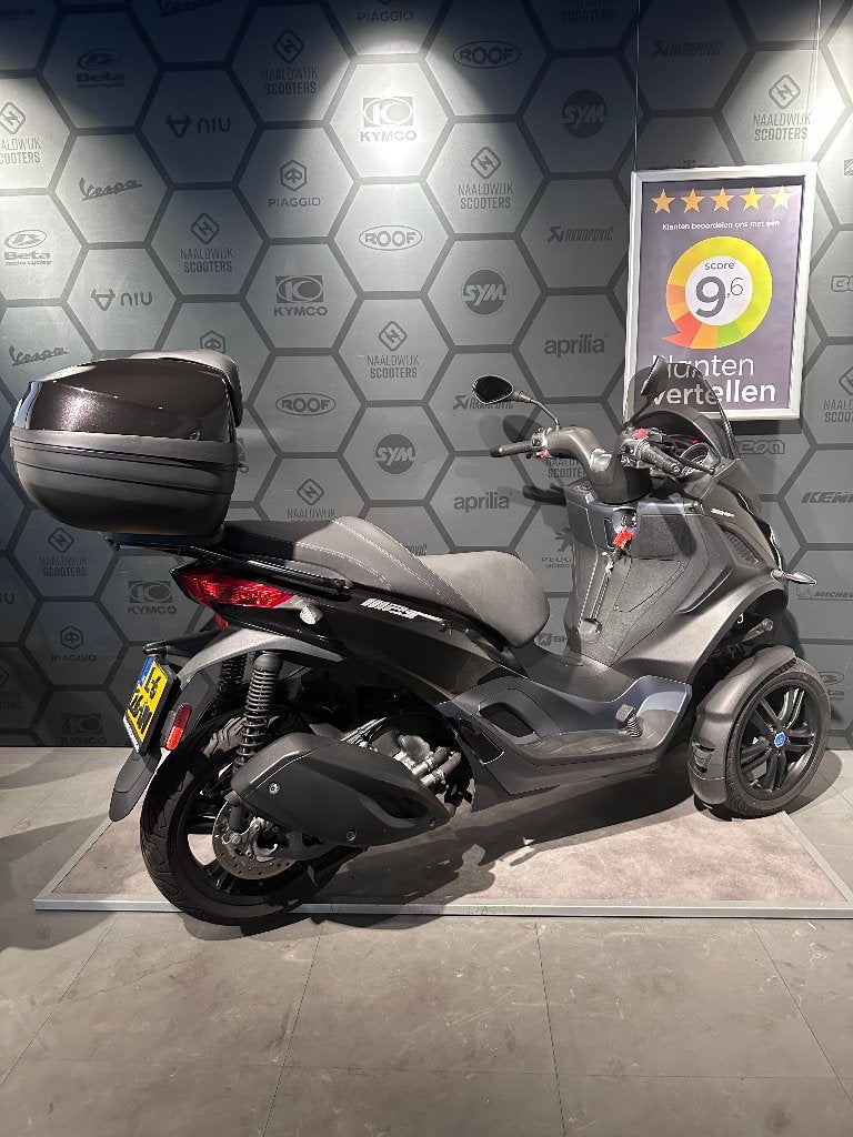 PIAGGIO MP3 300 2021 14.924KM, Scooter, Bedrijf, ABS, Minimaal motorrijbewijs A2