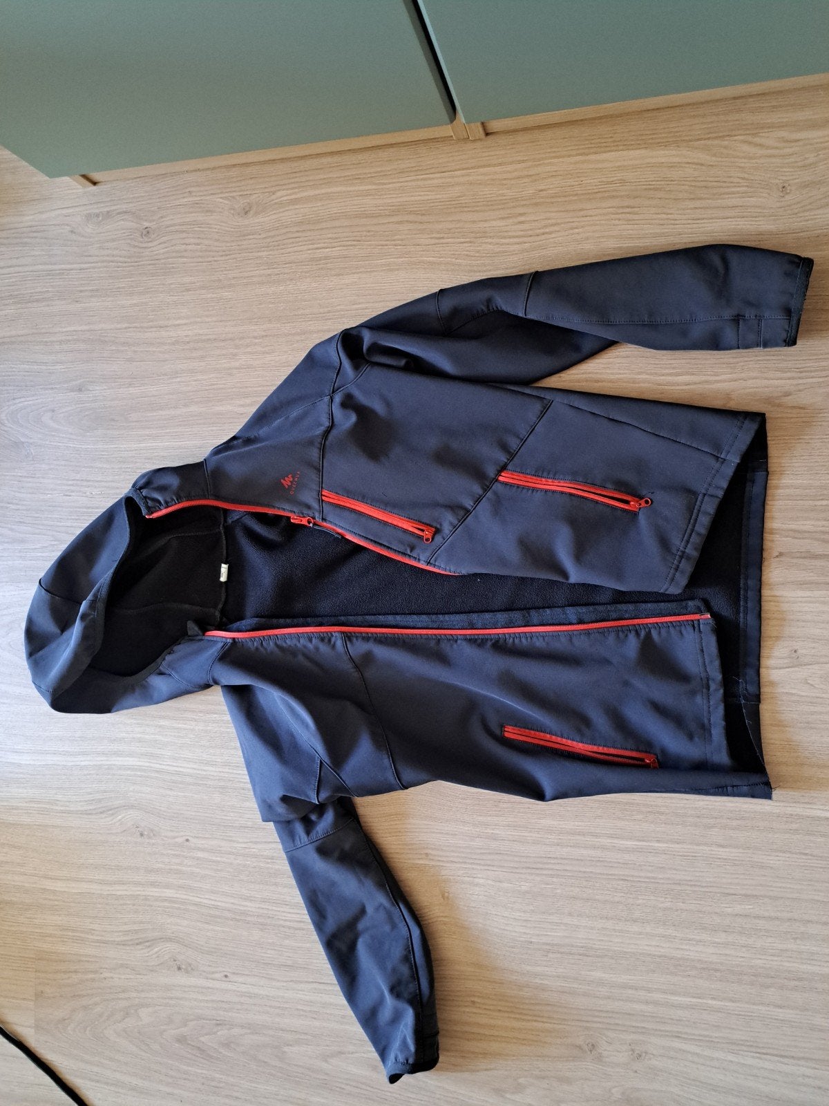 Quechua softshell jas voor kinderen 12-13 jaar, Ophalen of Verzenden, Zo goed als nieuw
