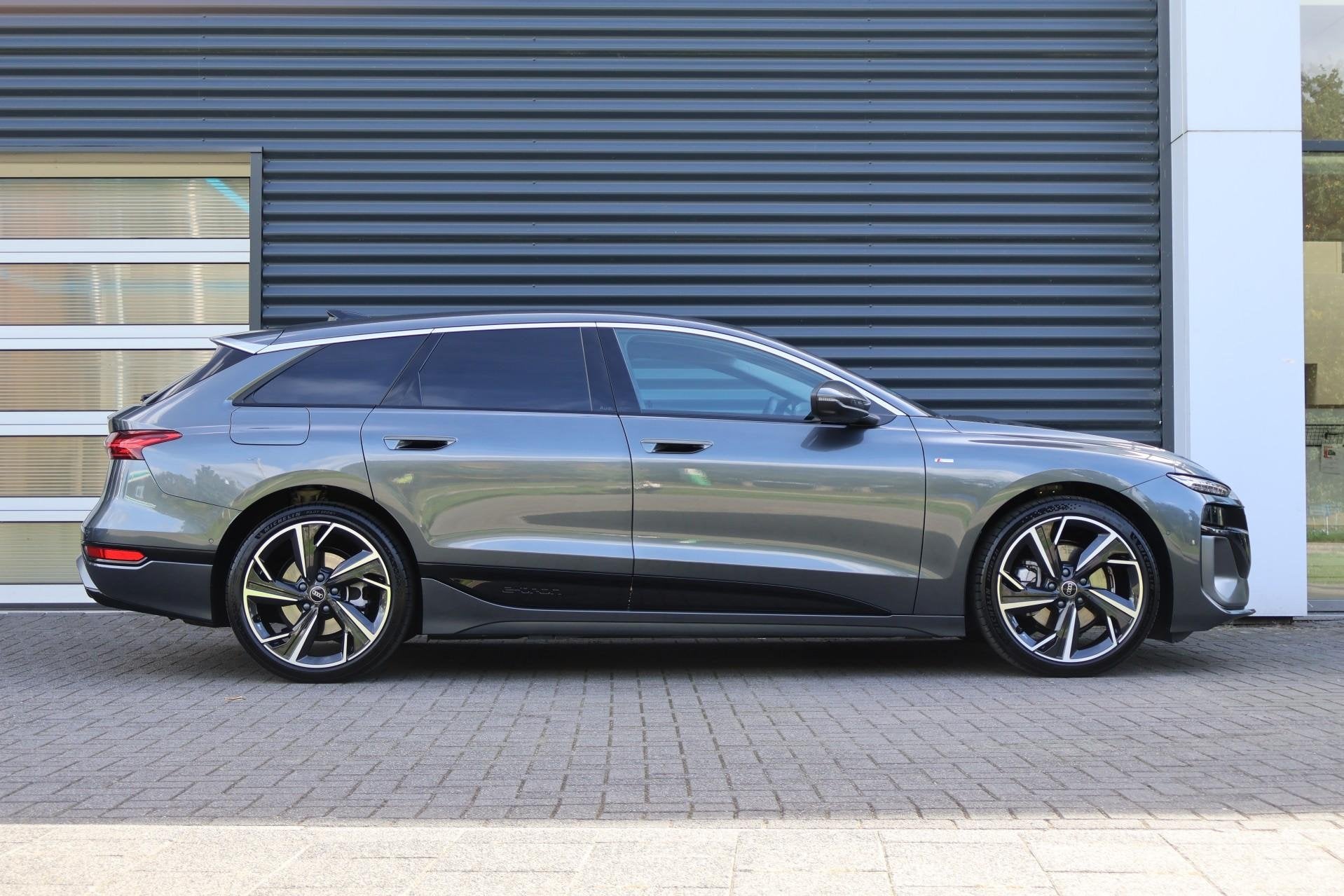 Audi A6 Avant e-tron 286pk S edition 83 kWh | Trekhaak | Bij, Auto's, Automaat, 12 maanden, Gebruikt, Zwart