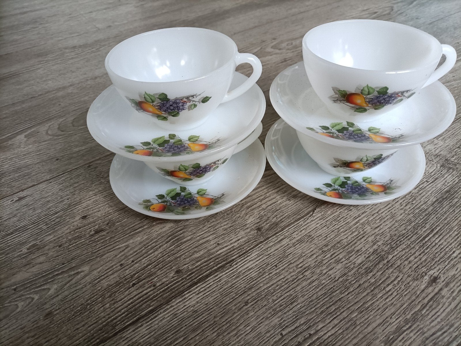 ❇️4 arcopal fruit de france soepkommen met schotel, Antiek en Kunst, Verzenden