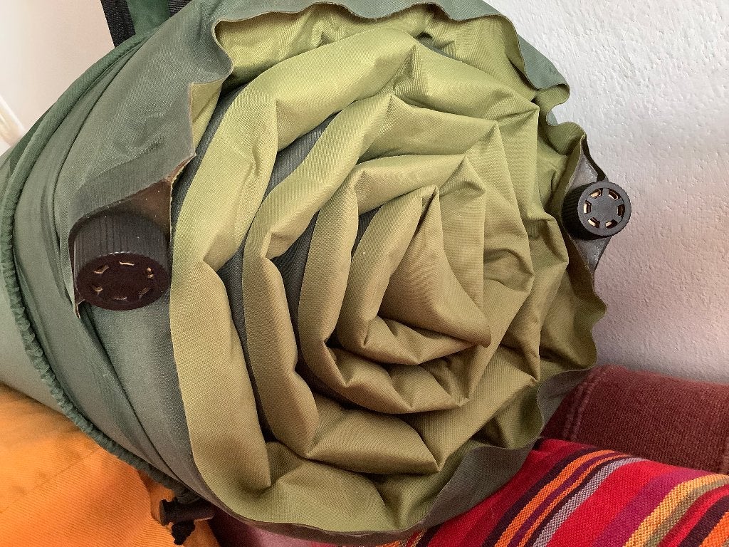 Gratis af te halen defecte slaapmat., Ophalen, Textiel, Knutselmateriaal
