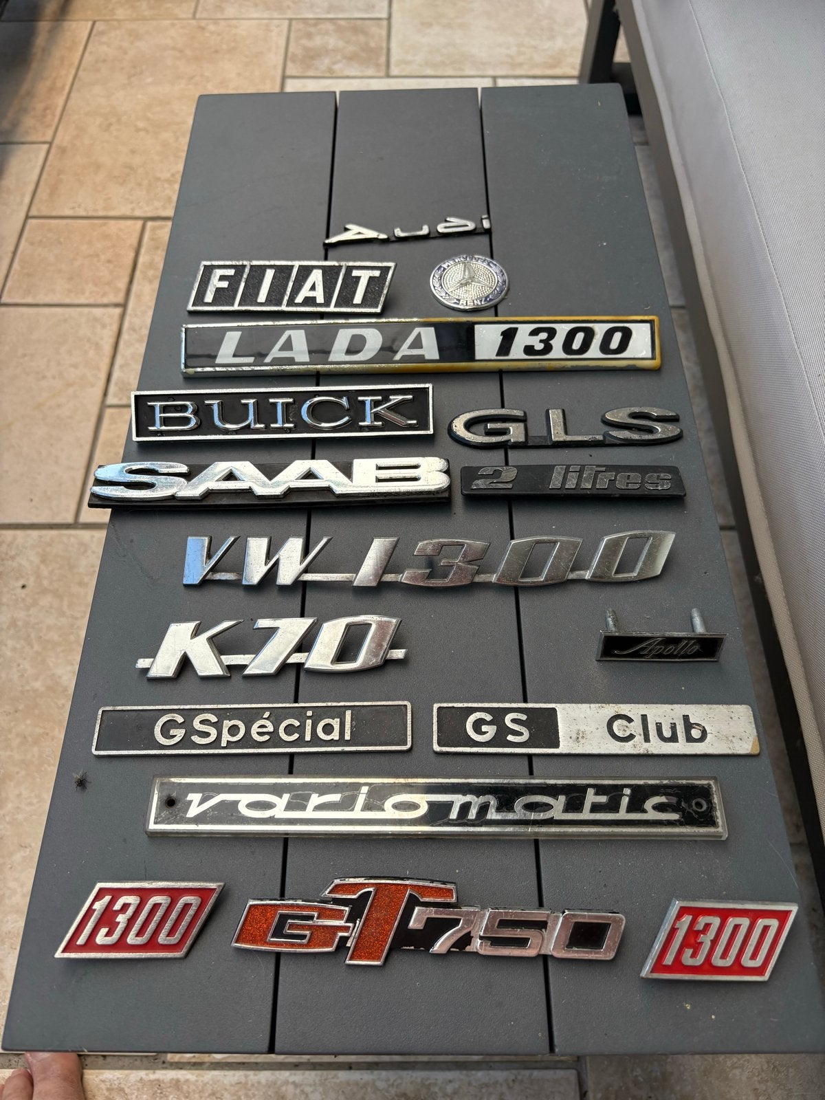 Diverse auto-emblemen en logo's - Oldtimer onderdelen, Auto-onderdelen, Ophalen of Verzenden, Gebruikt, Fiat