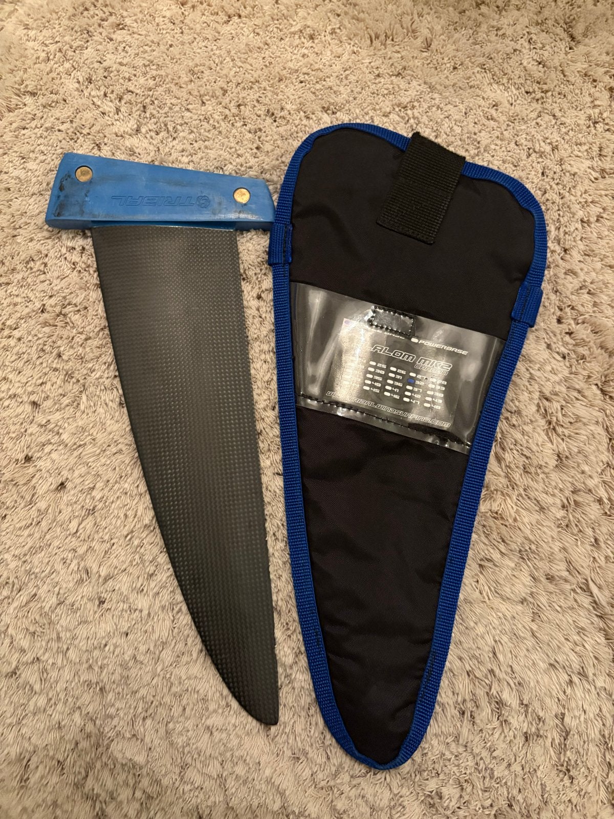 Tribal Slalom MK2 Carbon vin 32cm, Overige merken, Met draagtas, Vin, Ophalen of Verzenden