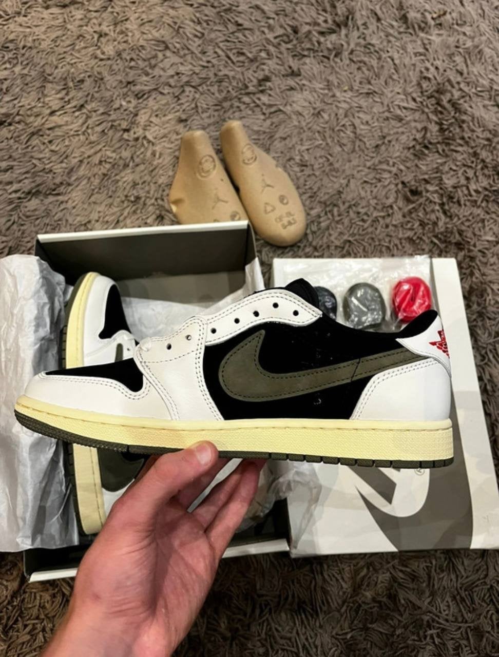 Travis Scott x Air Jordan 1 Low OG SP Black Phantom, Ophalen of Verzenden, Nieuw, Zwart, Sneakers of Gympen
