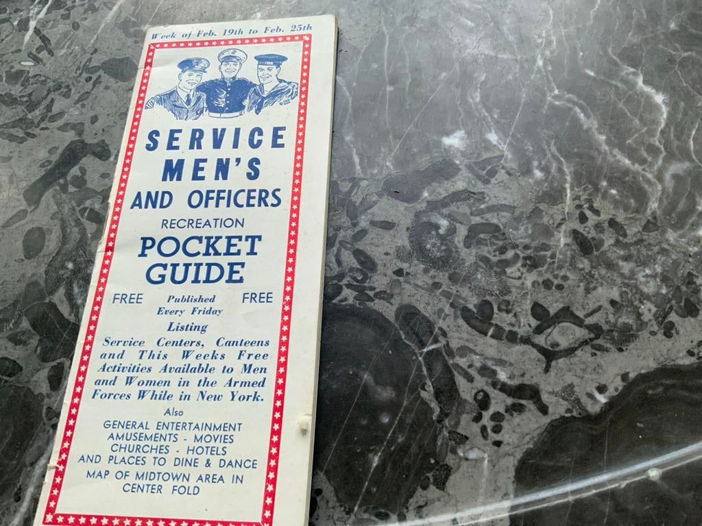 Recreatiegids New York voor militairen, februari 1943, Verzamelen, Ophalen of Verzenden