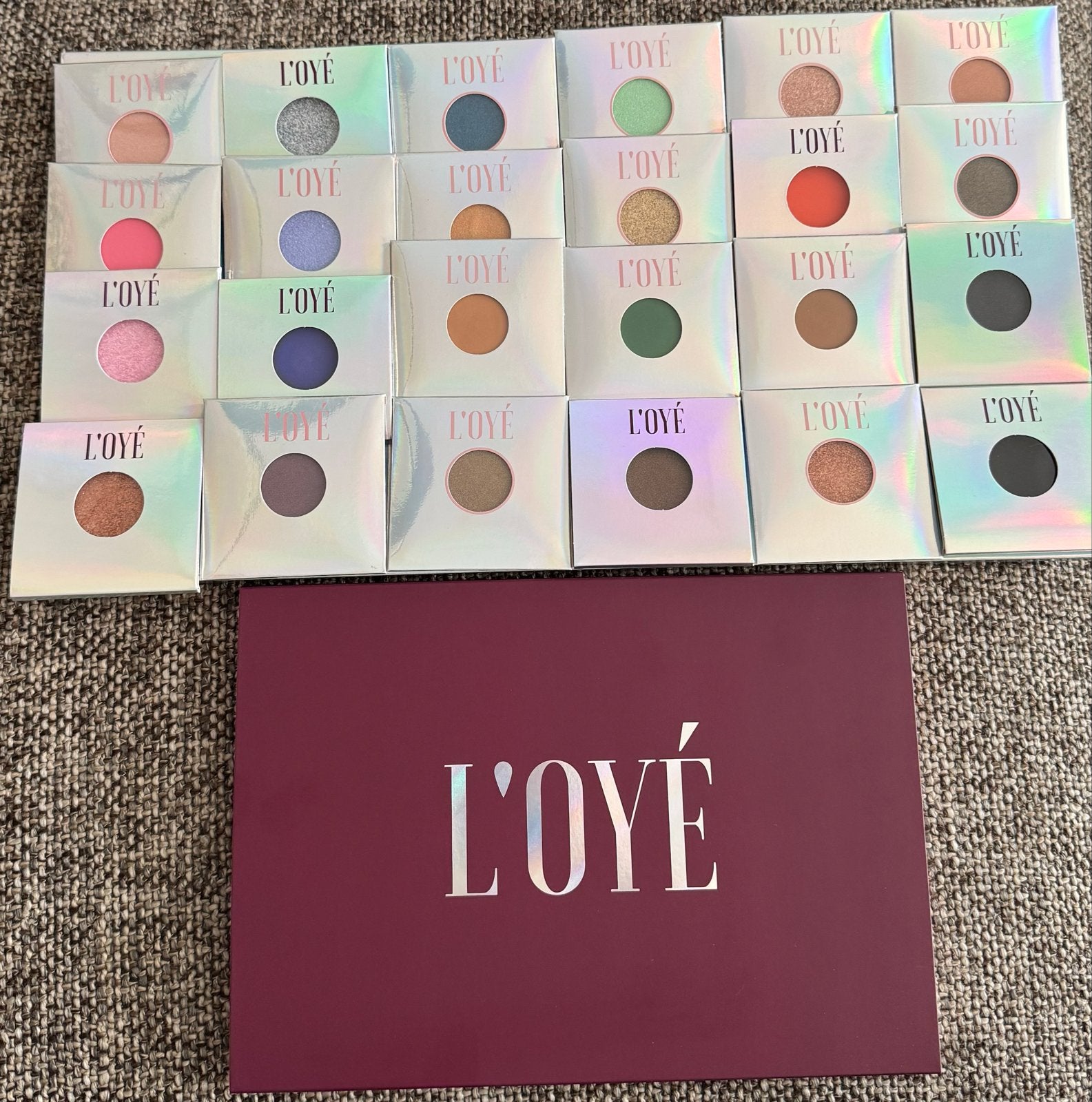 L'OYÉ Oogschaduw Palette met 24 losse oogschaduws, Ophalen, Nieuw, Make-up, Overige kleuren