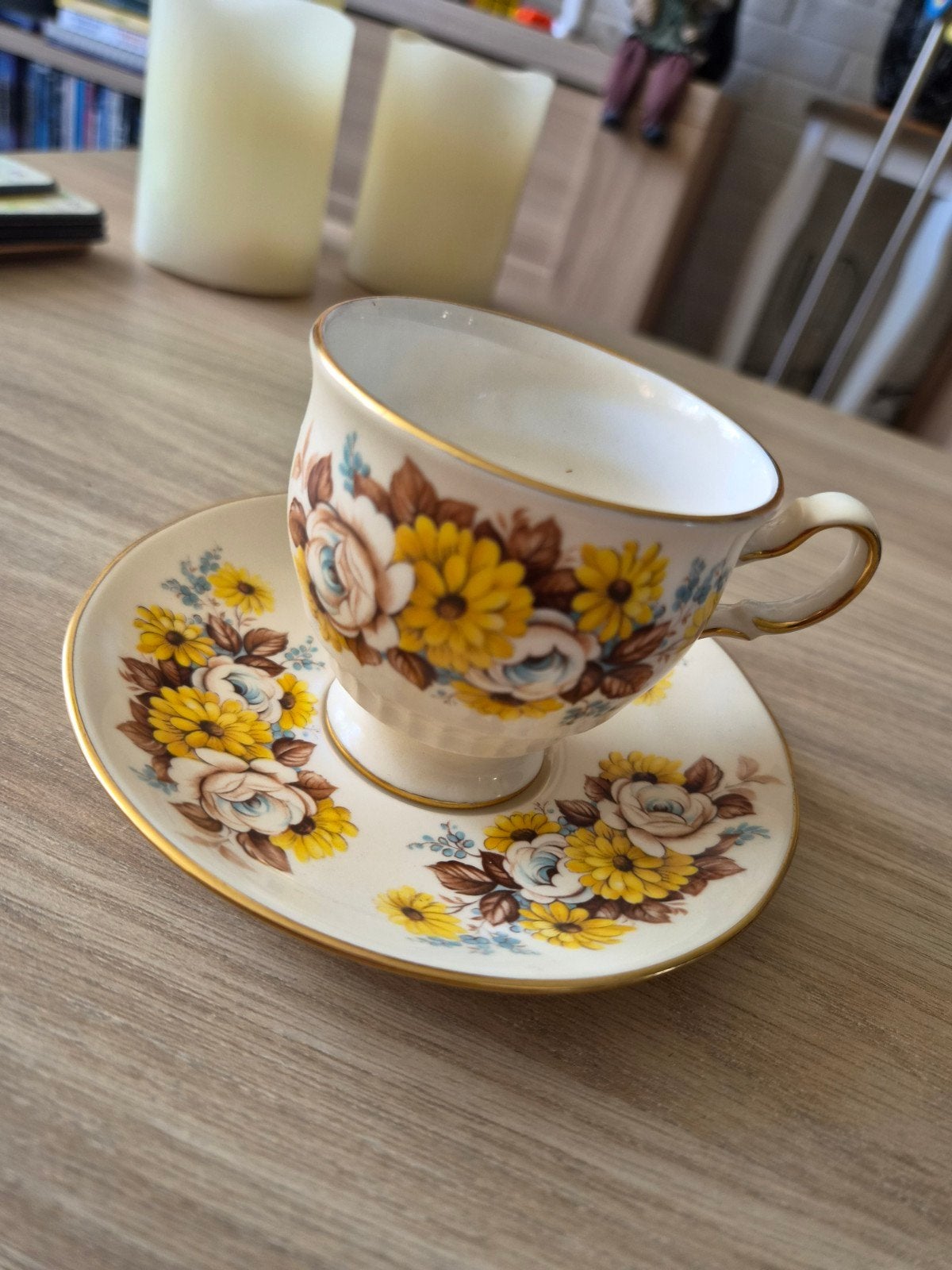 vintage kop-en-schotelsetje van Royal Vale Bone China, Ophalen, Zo goed als nieuw, Porselein, Kop en/of schotel