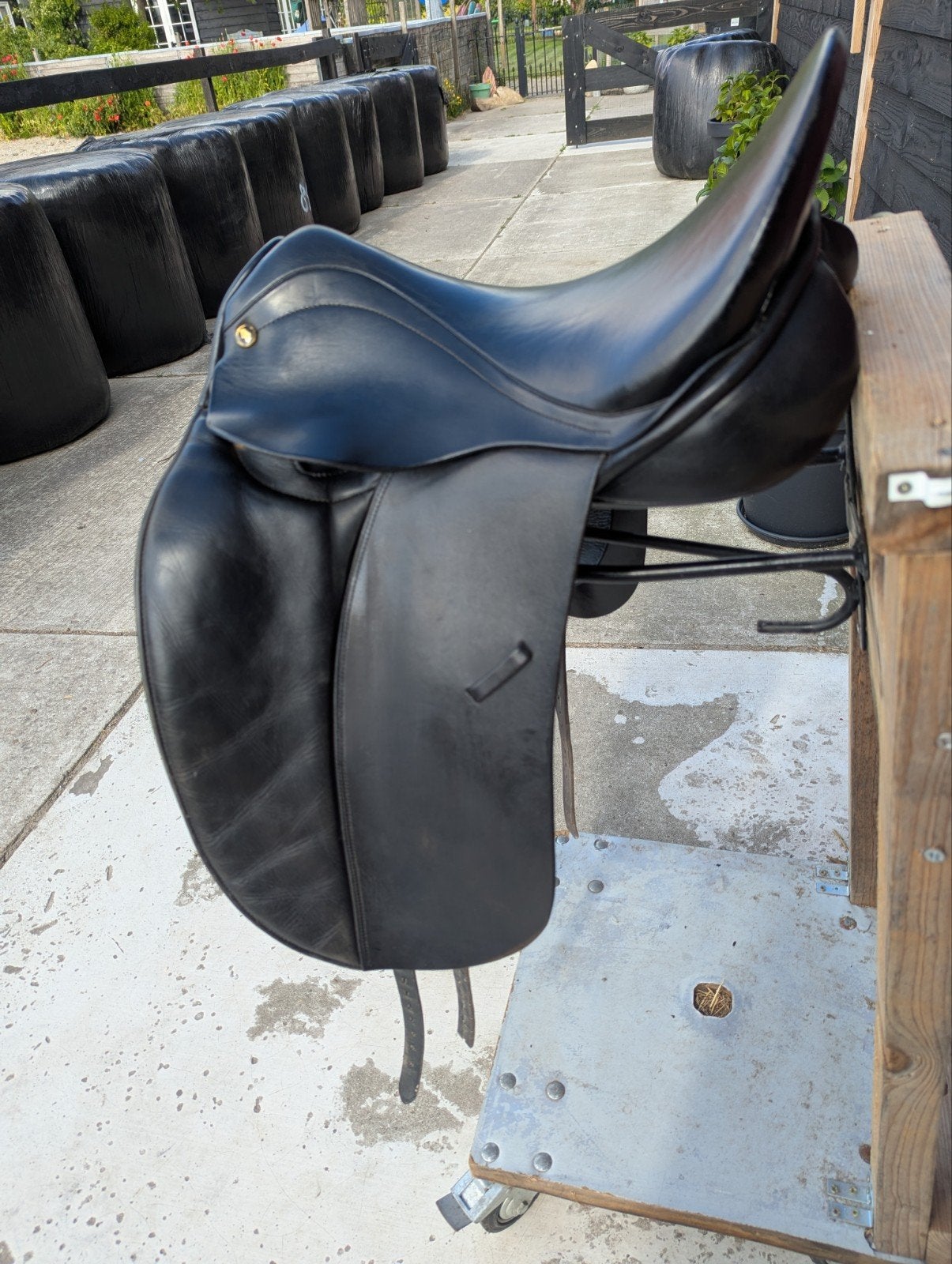 BR zadel 16.5, Dieren en Toebehoren, Paarden en Pony's | Zadels, Ophalen, Dressuur