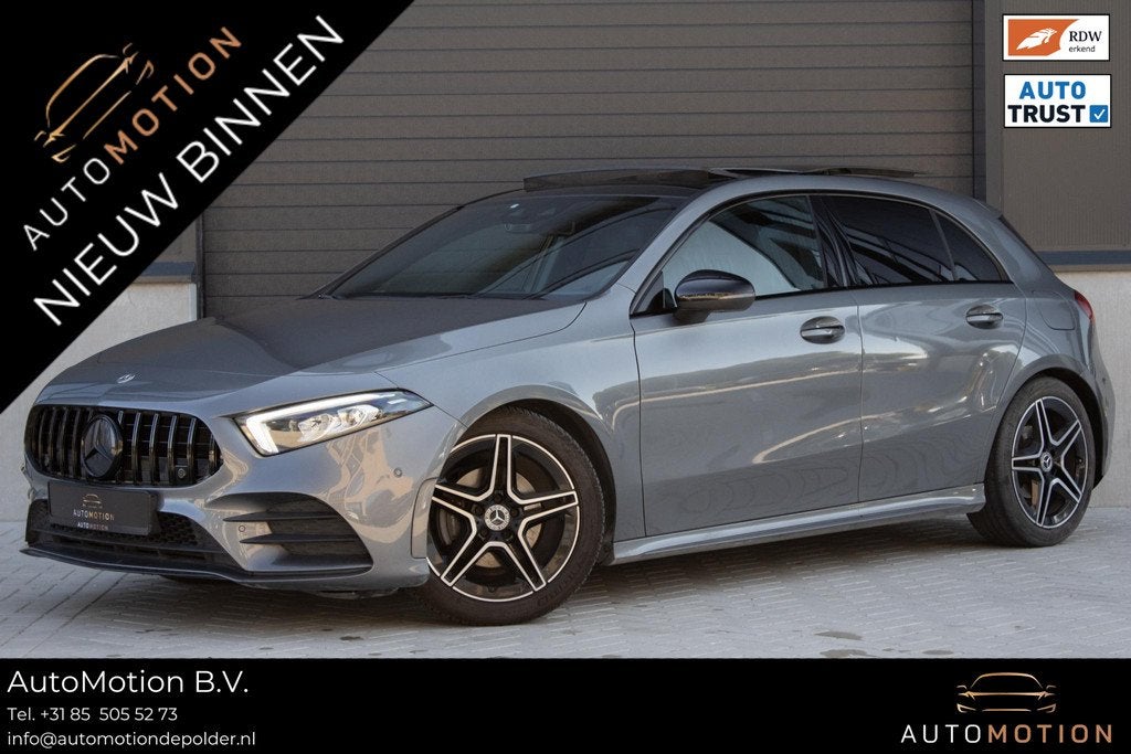 Mercedes-Benz A-klasse 180 AMG Line PANO DIFFUSSER CAMERA BU, Auto's, Mercedes-Benz, 136 pk, Gebruikt, 4 cilinders, Met garantie (alle)