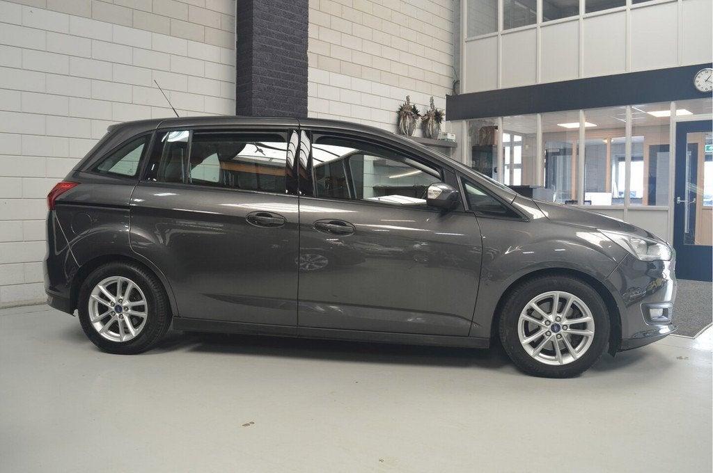 Ford Grand C-Max 1.0 Trend // AIRCO // CRUISE // TREKHAAK //, Auto's, Ford, Voorwielaandrijving, 745 kg, 125 pk, Gebruikt