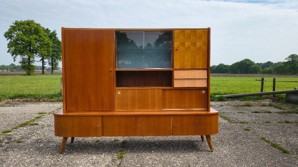 Vintage jaren '60 wandkast met veel opbergruimte, Huis en Inrichting, Kasten | Vitrinekasten, Gebruikt, 150 tot 200 cm, 200 cm of meer