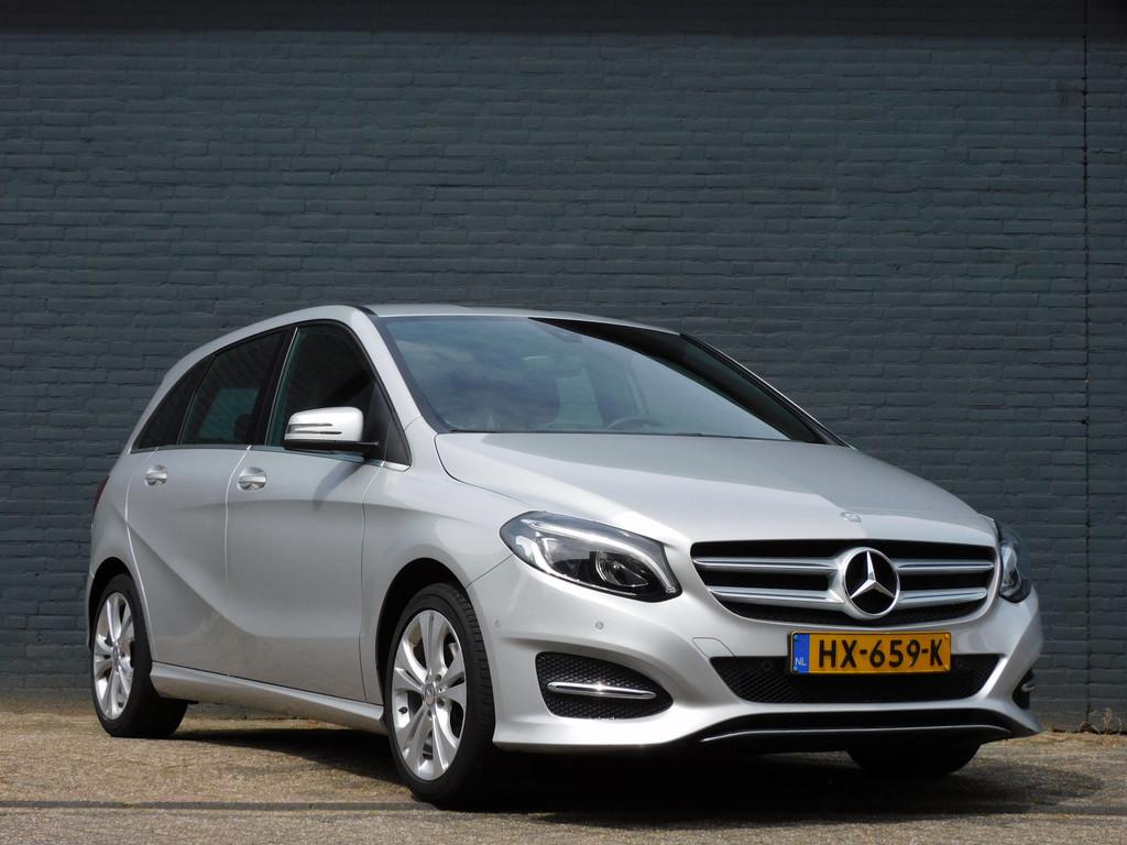 Mercedes-Benz B-Klasse 180 Ambition 2e EIGENAAR! DEALER ONDE, Auto's, 1325 kg, Gebruikt, 4 cilinders, Leder en Stof