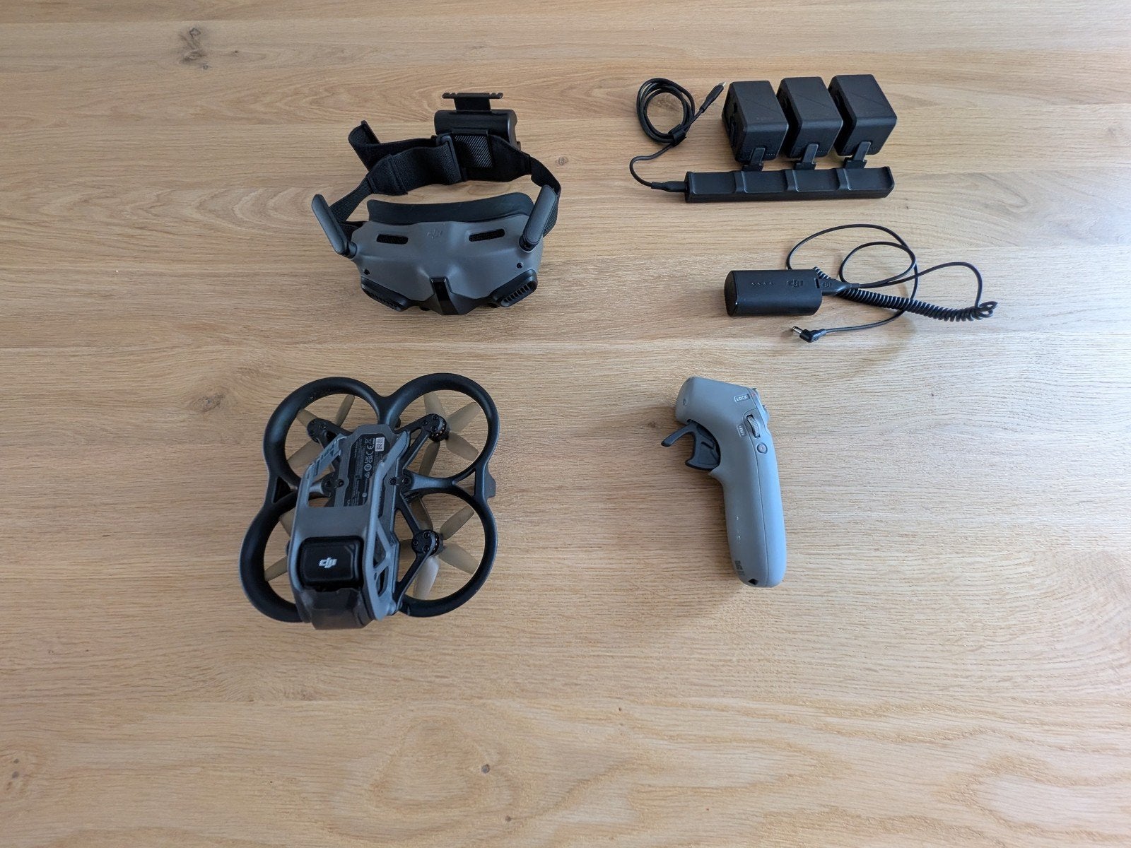 DJI Avata Pro-View Combo | Goggles 2 | Charging Hub etc., Zo goed als nieuw, DJI, 1 tot 5 kilometer, First person view (FPV)