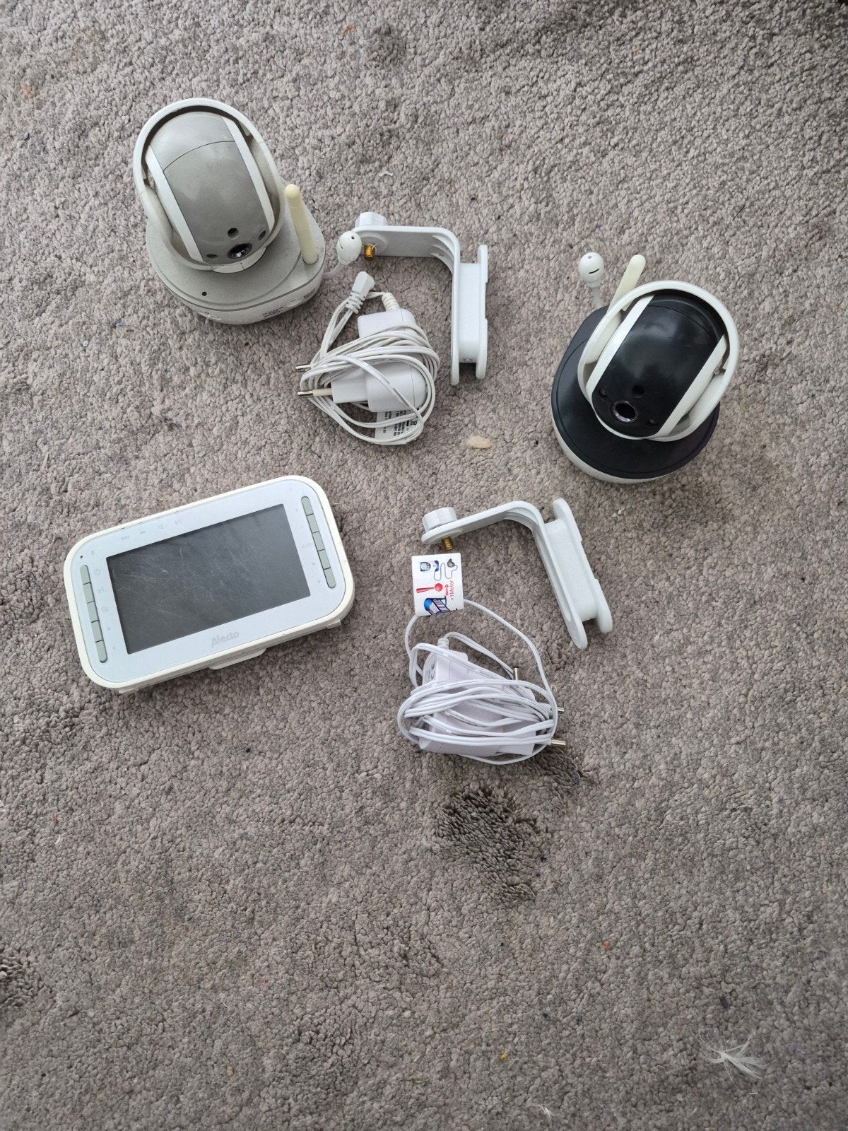 Alecto babyfoon met 2 camera's, Kinderen en Baby's, Babyfoons, Ophalen of Verzenden, Gebruikt, 100 tot 250 meter, Camera