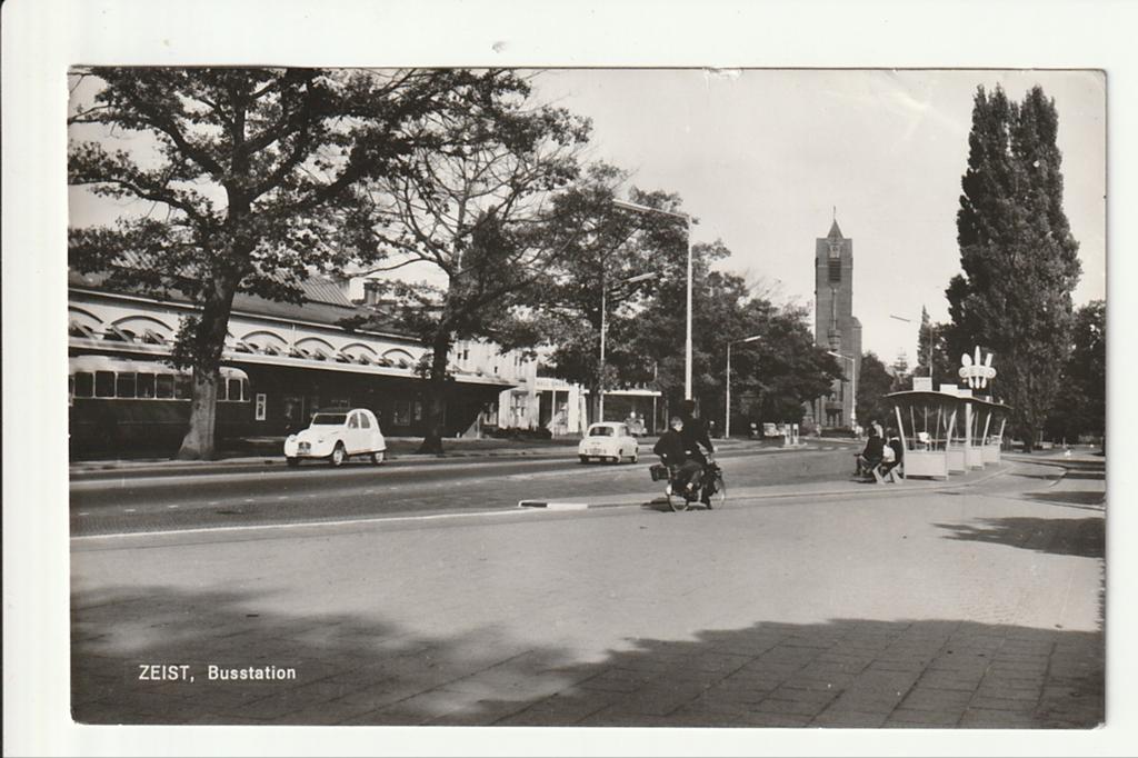ZEIST BUSSTATION LELIJKE EEND KERKTOREN ABRI NBM LEYLAND BUS, Ophalen of Verzenden, 1960 tot 1980, Gelopen, Utrecht