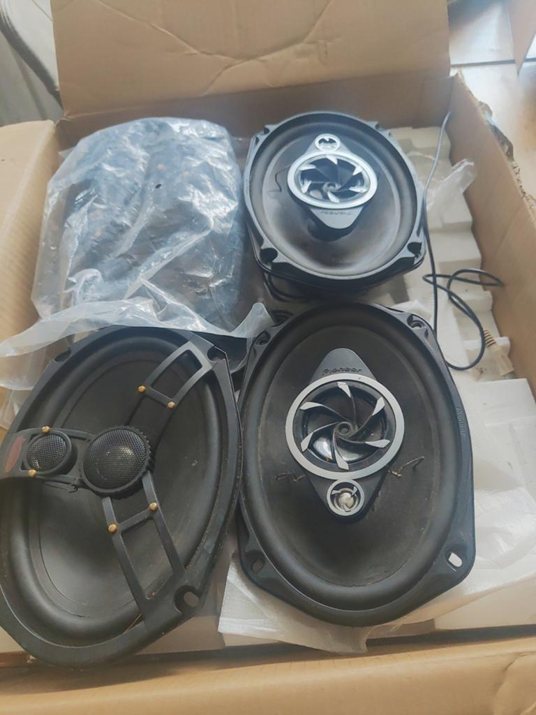 Pionier speakers en versterker merk mag attack 4050, Ophalen