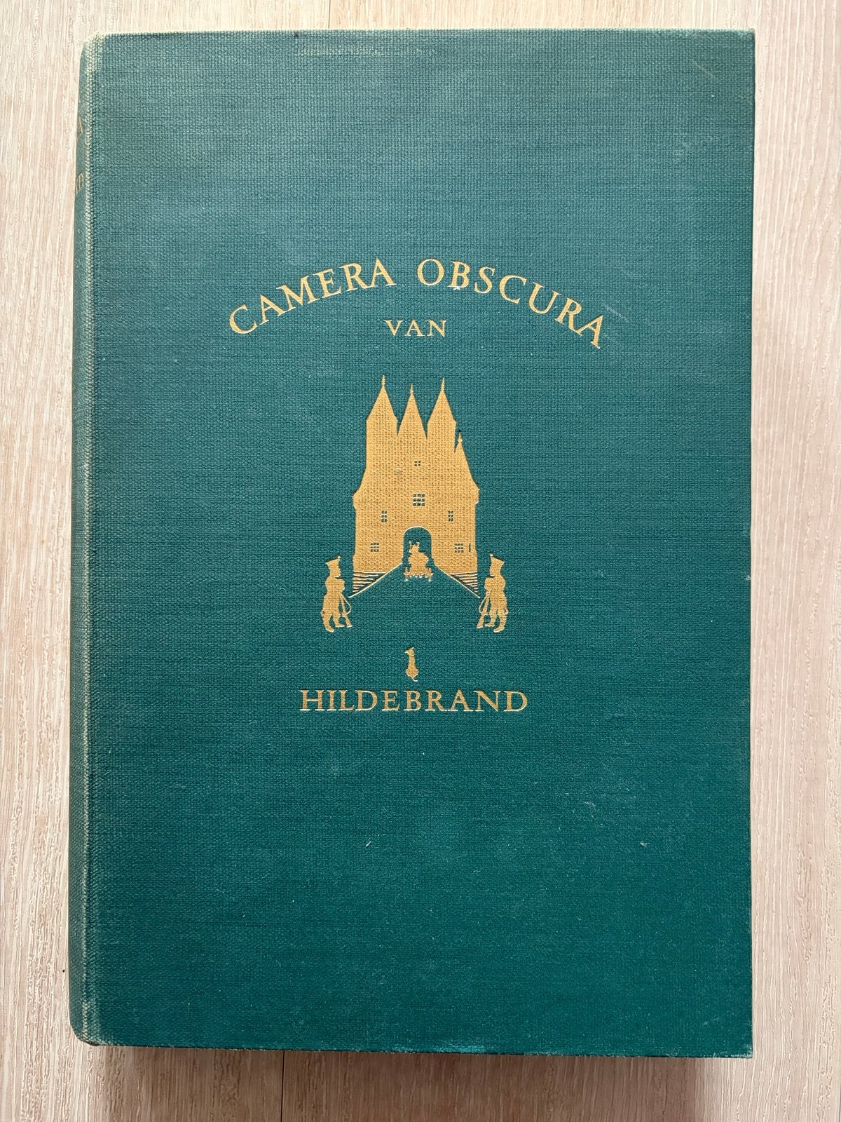 Camera Obscura - Hildebrand 40e druk 1939, Ophalen of Verzenden, Gelezen, Nederland