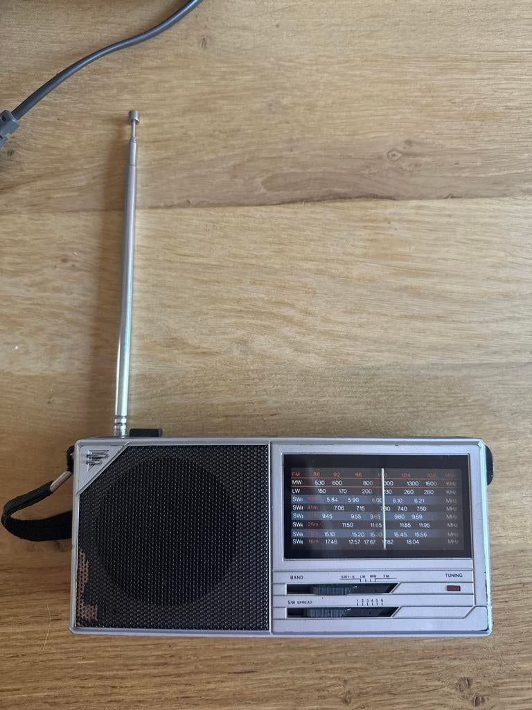 Vintage Draagbare Radio - starlux world reciever, Ophalen of Verzenden, Gebruikt, Wereldontvanger