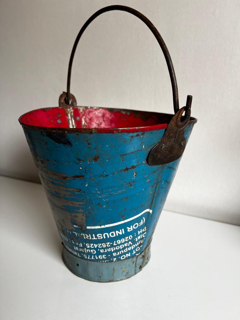 Vintage Industriele Metalen Emmer Gerecycled Plantenbak 70’s, Ophalen of Verzenden, Gebruikt, IJzer