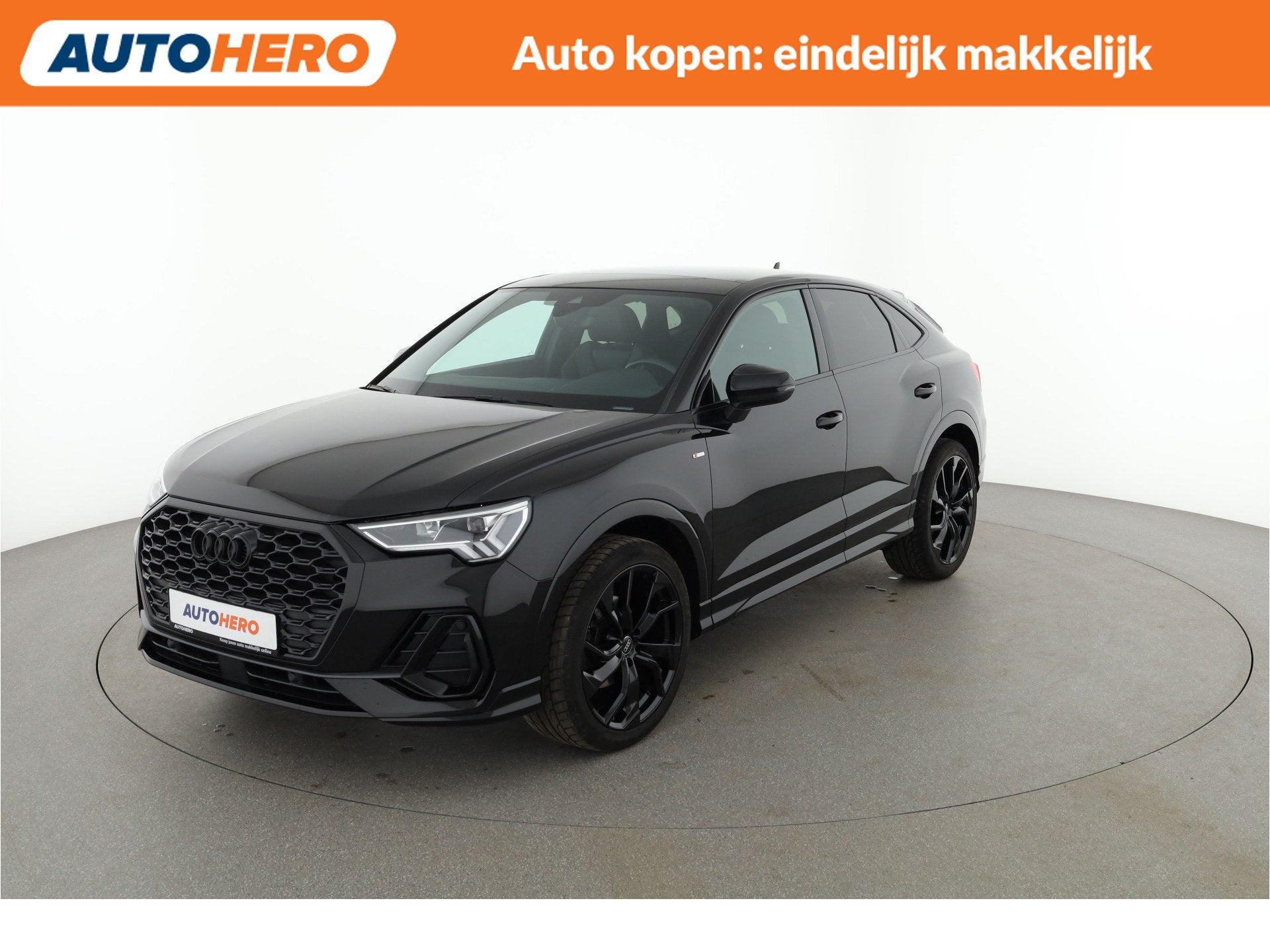 Audi Q3 Sportback 35 TFSI Mild-Hybrid S line | JK06006 |, 4 cilinders, 1505 kg, Leder en Stof, Zwart