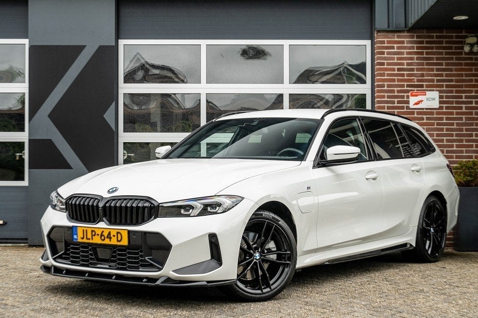 BMW 3-serie 330e xDrive M Sport LCI | Facelift | Shadow | Tr, Auto's, Automaat, 1998 cc, Gebruikt, 4 cilinders