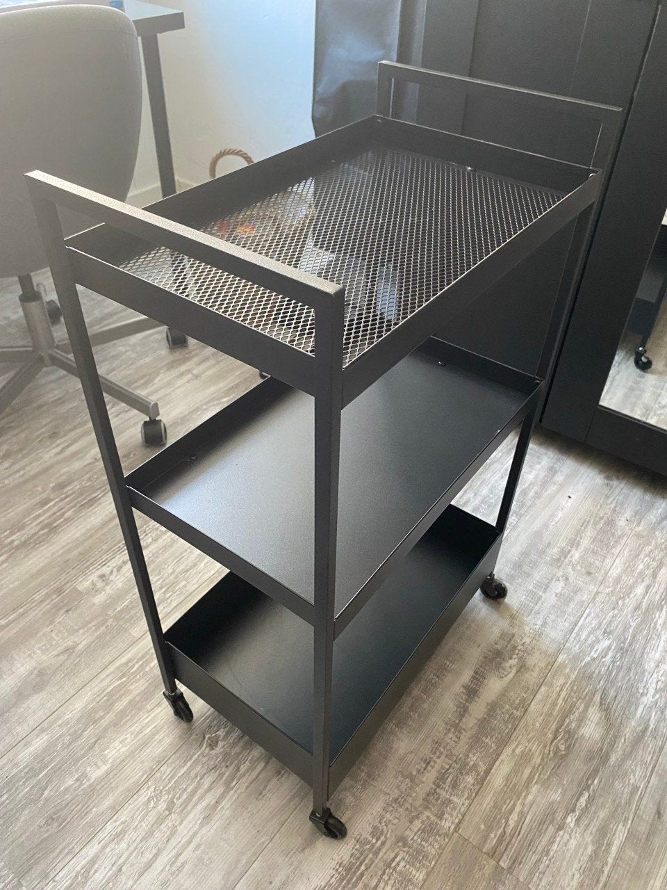 NISSAFORS roltafel zwart, Huis en Inrichting, Ophalen, Zo goed als nieuw