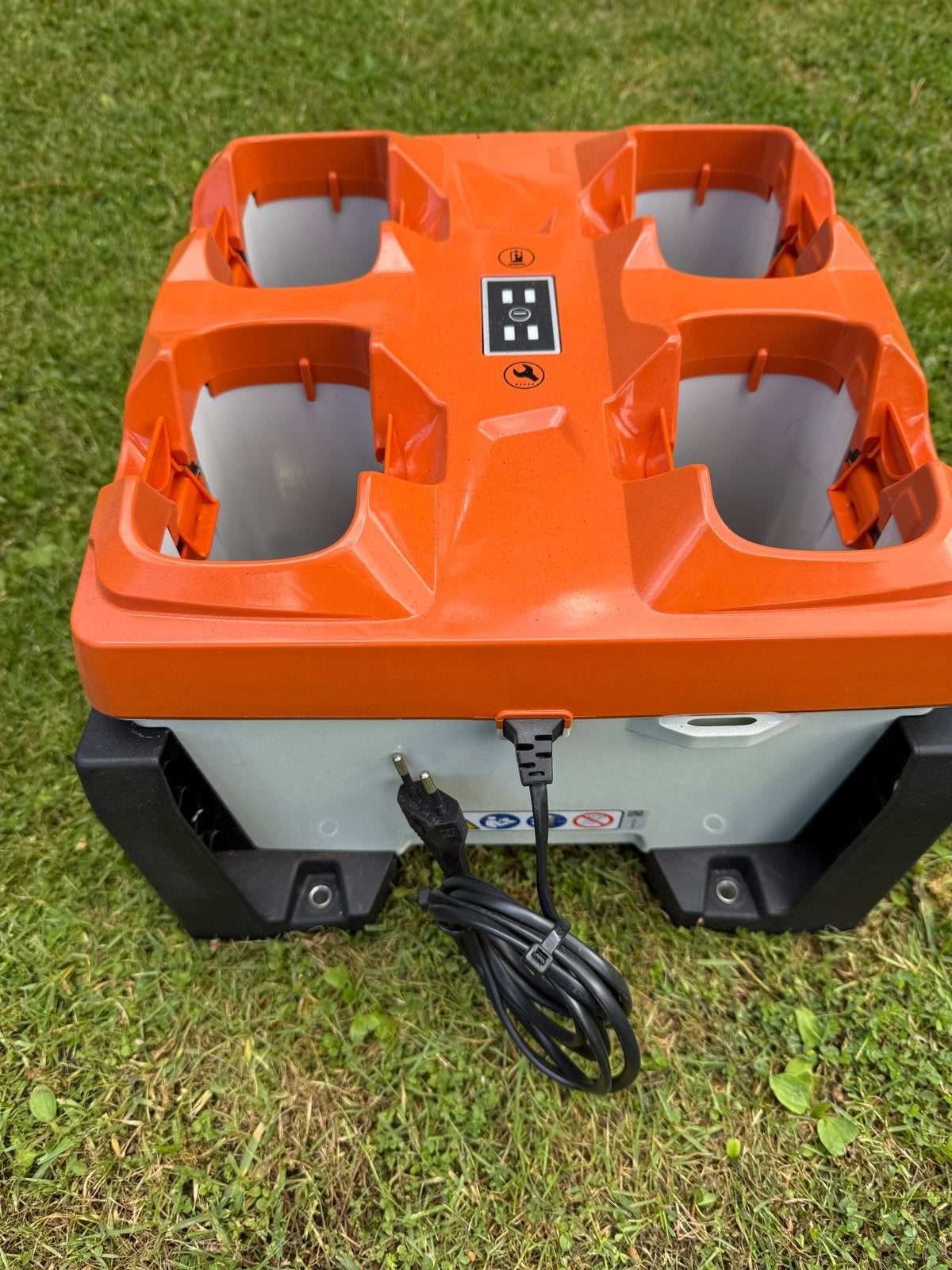 Stihl AL 301-4 Oplader voor 4 Accu's, Ophalen of Verzenden, Nieuw