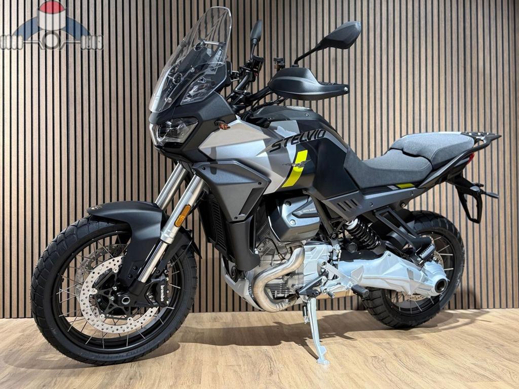 Moto Guzzi Stelvio V100 Nero Vulcano Voorraad actie!, Motoren, Motoren | Moto Guzzi, 2 cilinders, Motorrijbewijs A, Bedrijf, Meer dan 35 kW