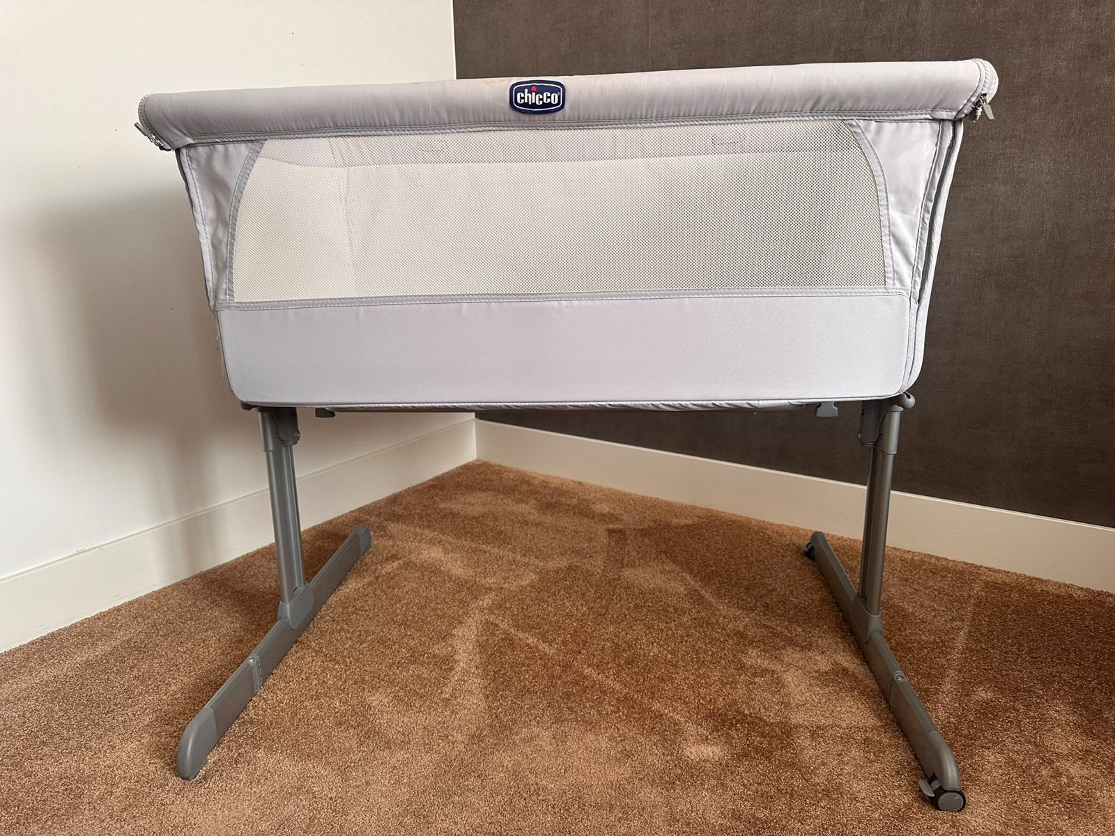 Chicco Next2Me Co-Sleeper Wieg - Grijs, Ophalen of Verzenden, Zo goed als nieuw, Wieg