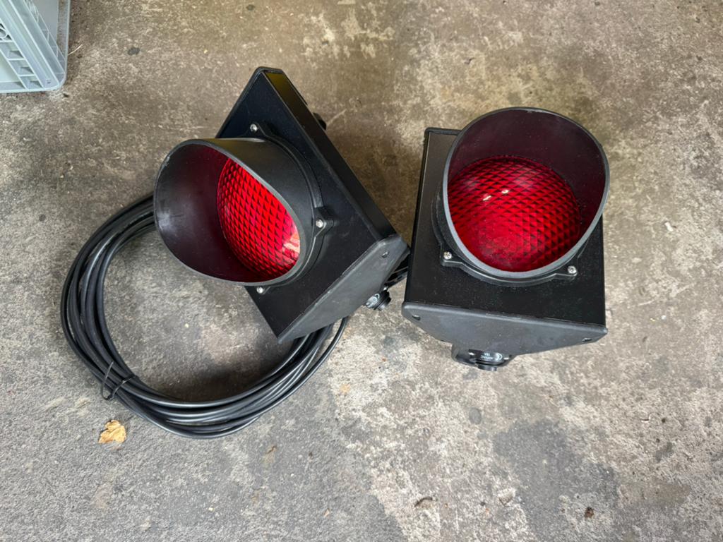 2x Stoplicht K065713, Ophalen of Verzenden, Kabel of Snoer