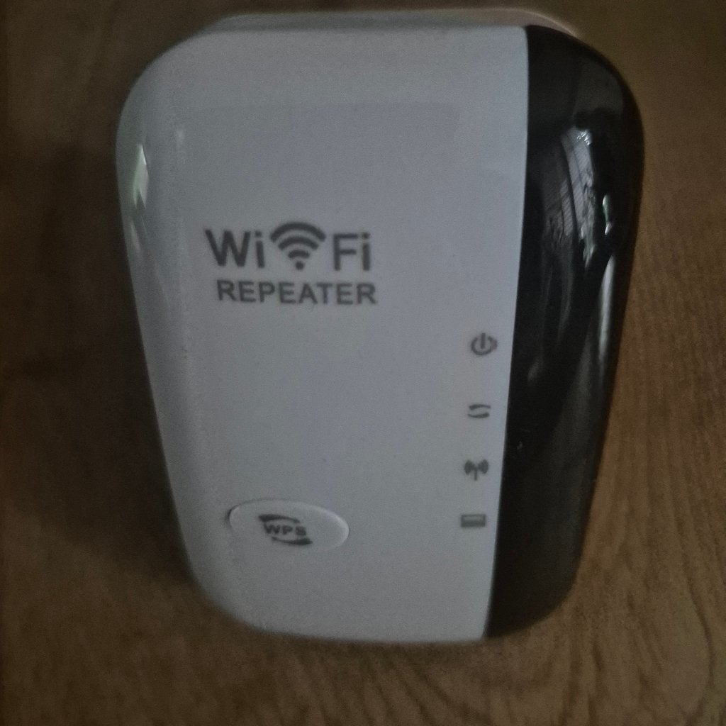 wifi signaal versterker, Computers en Software, WiFi-versterkers, Ophalen of Verzenden, Zo goed als nieuw, WPS